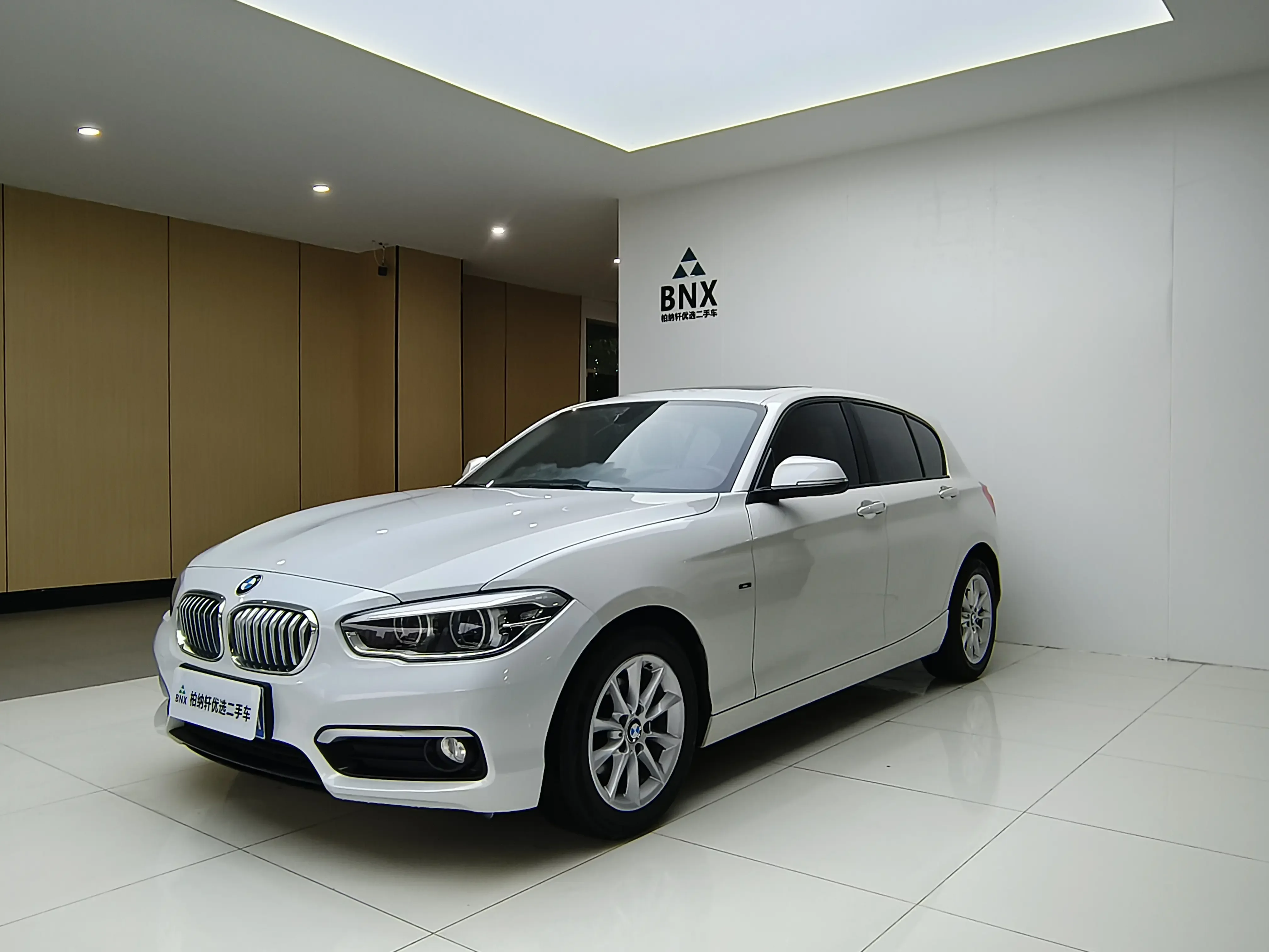 BMW 1 Series  из Китая