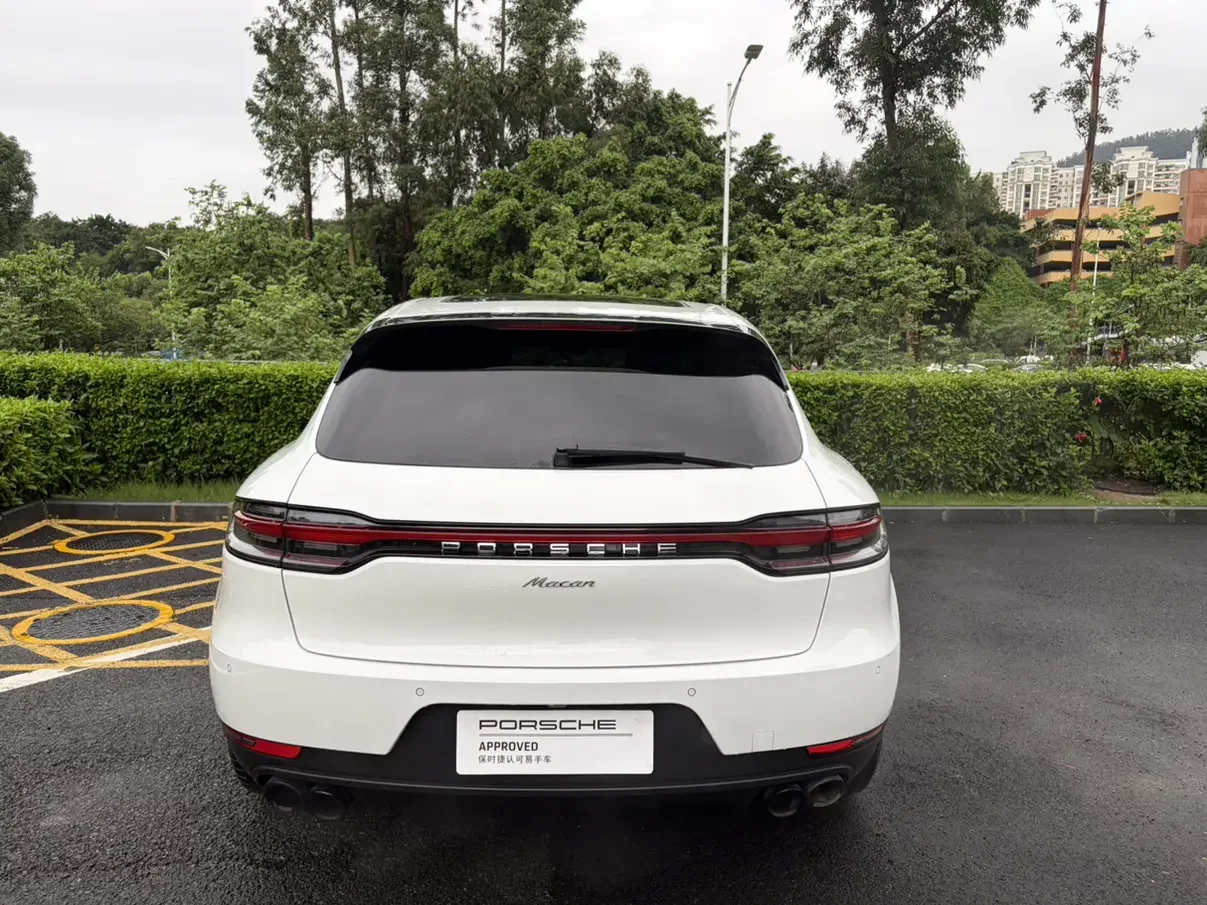 Porsche Macan