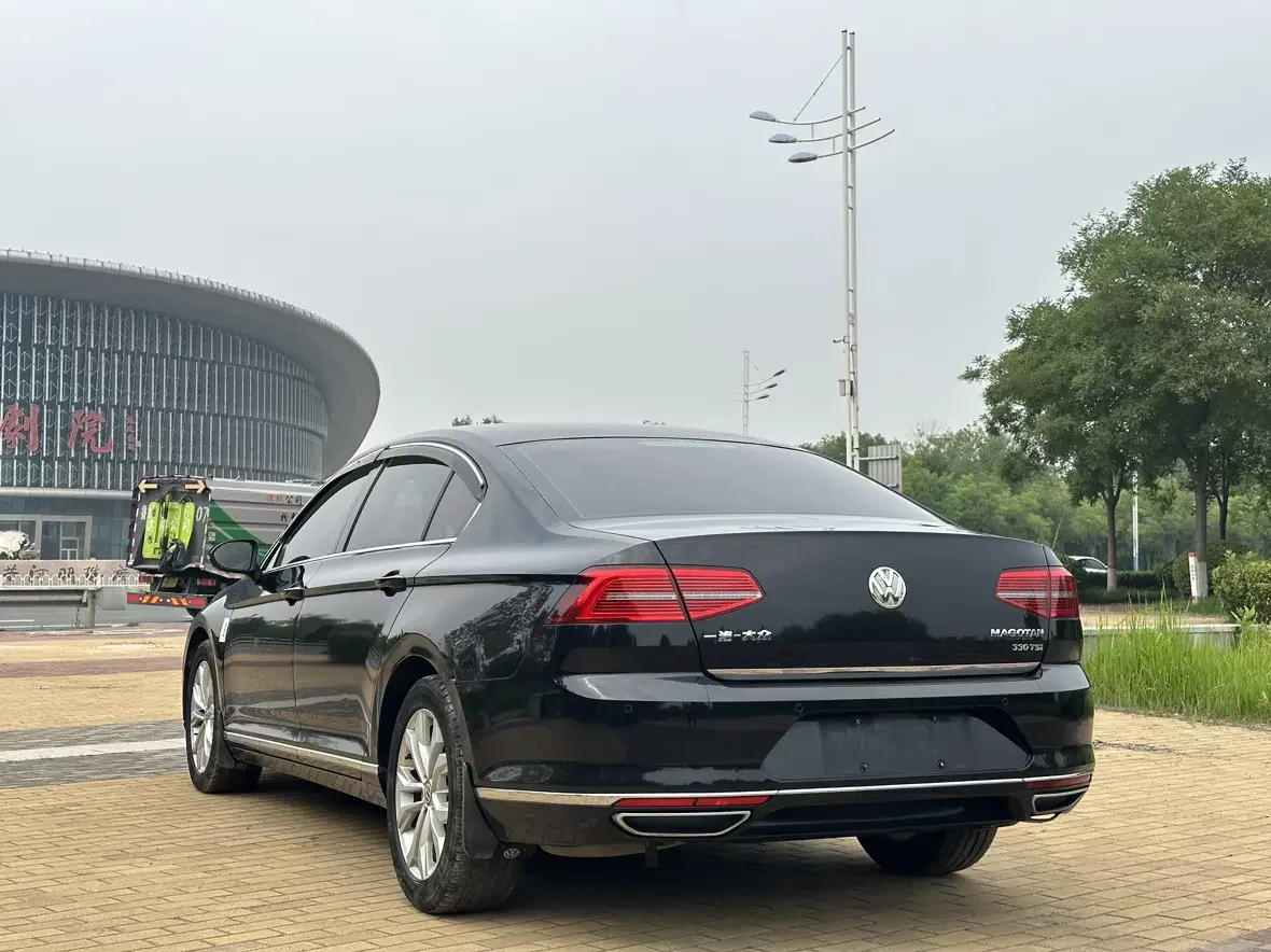 Volkswagen Magotan