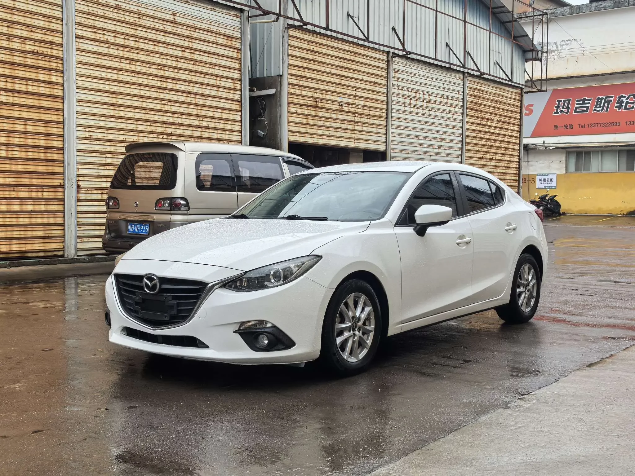 Mazda Axela