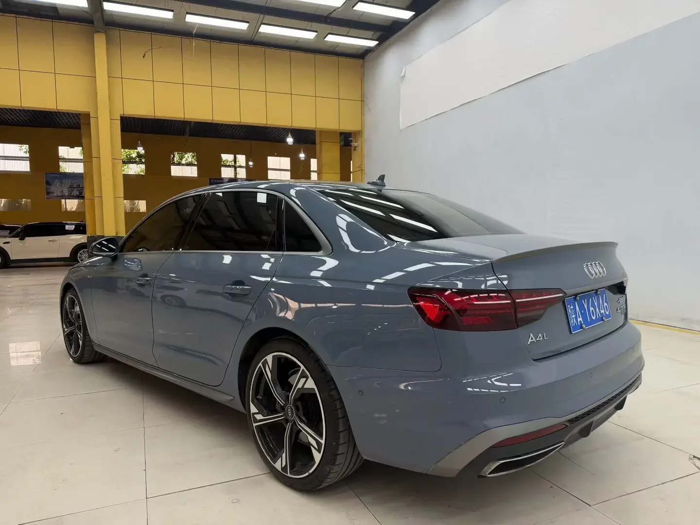 Audi A4L