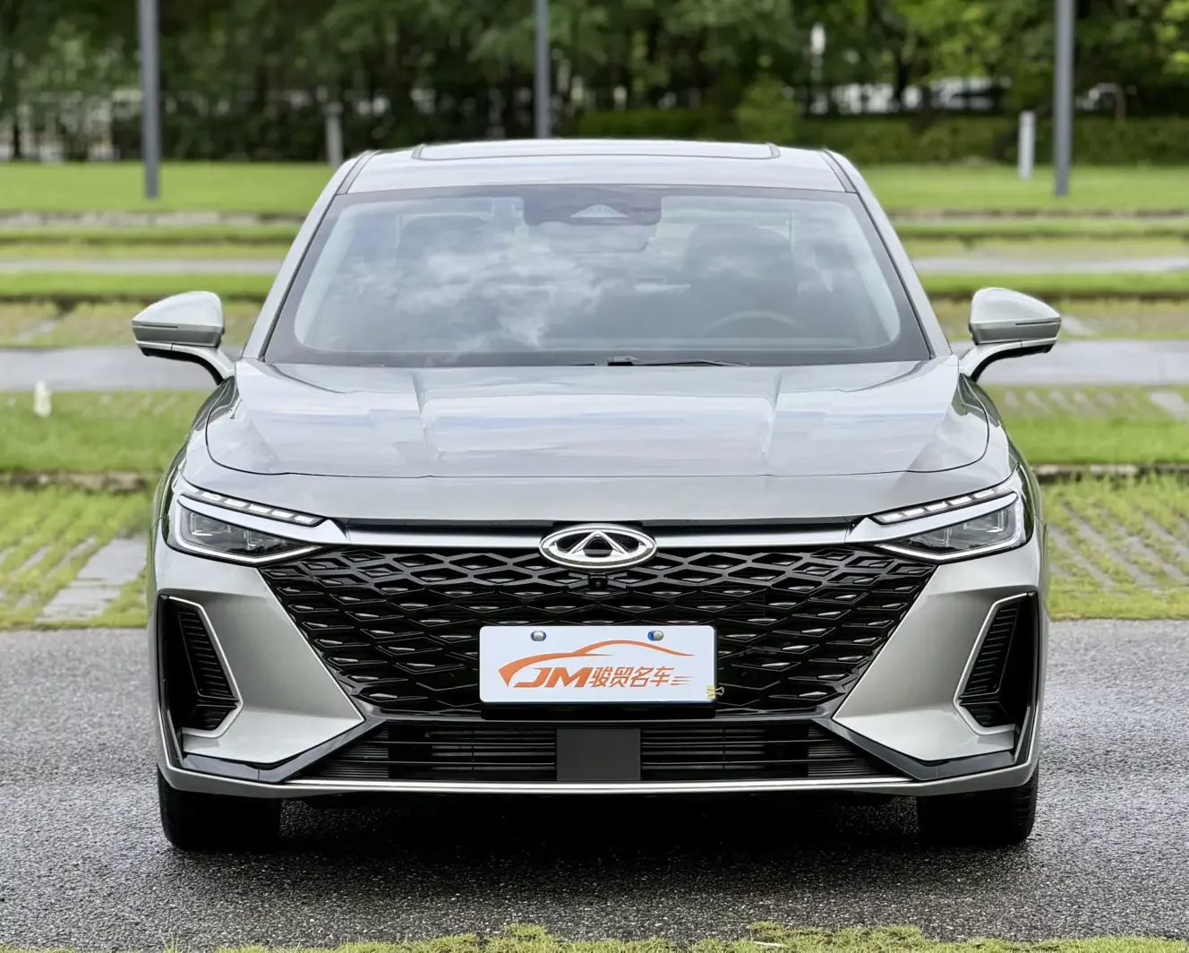 Chery Arrizo 8