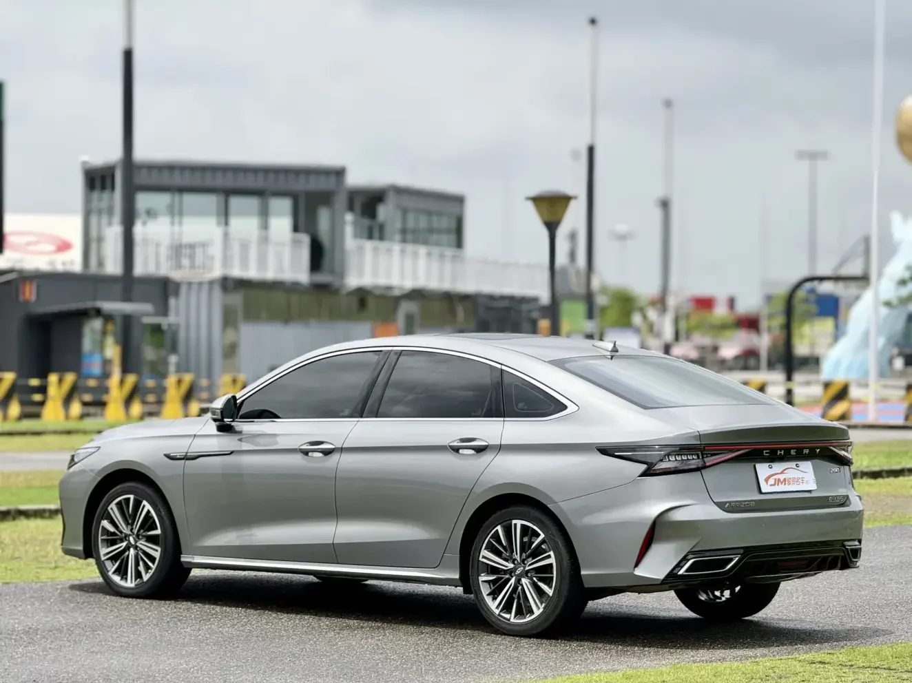 Chery Arrizo 8