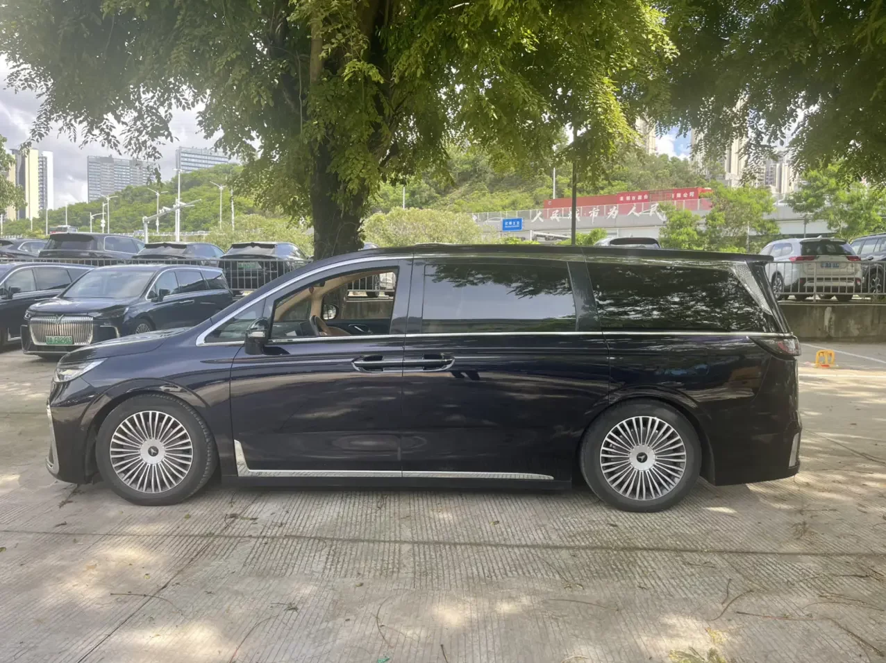 Voyah Lantu Dreamer PHEV