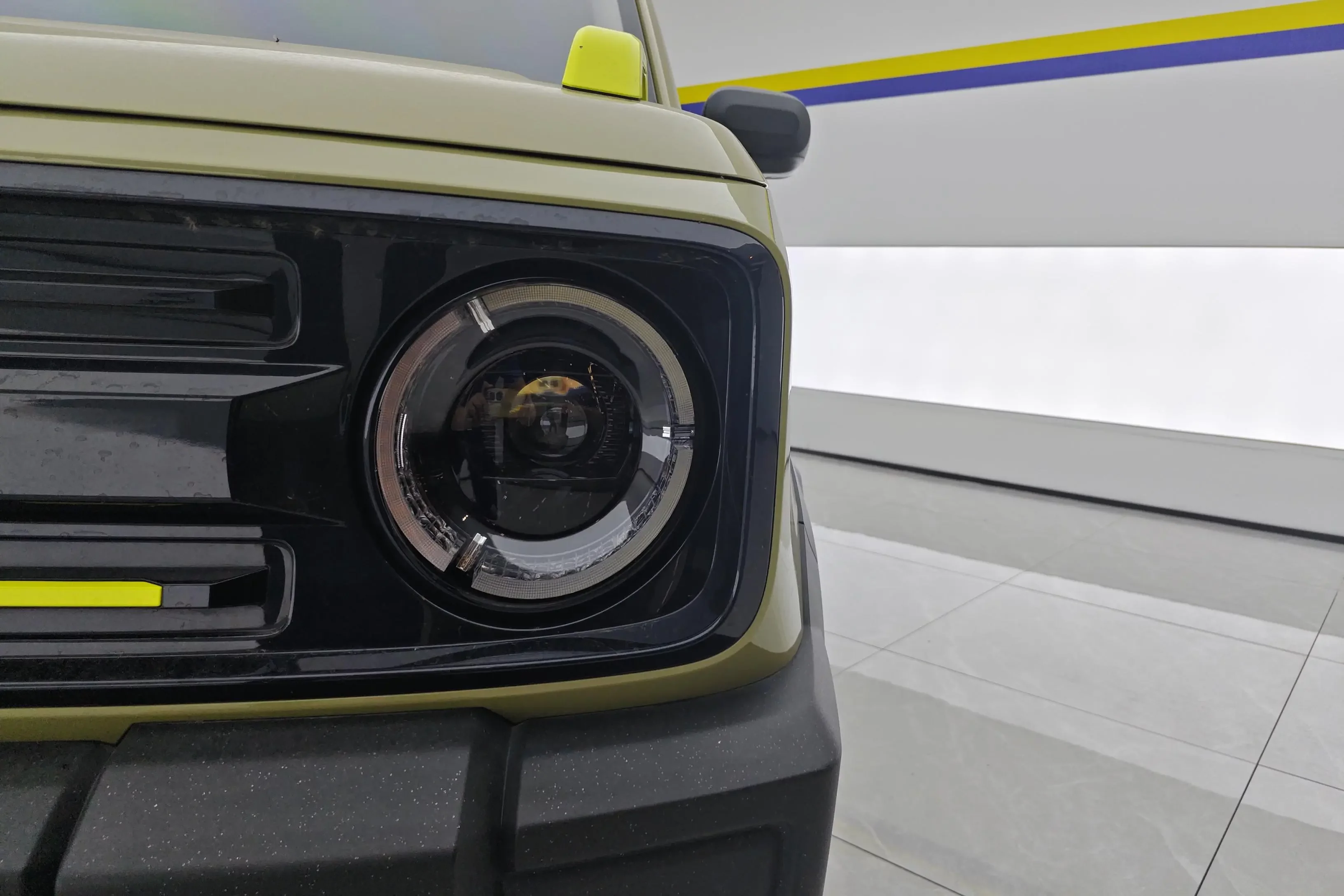 Geely panda
