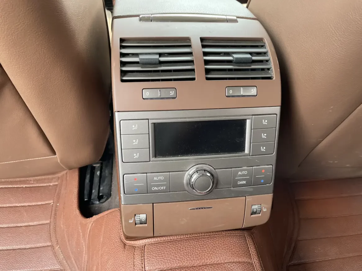 Volkswagen Phaeton / Phideon