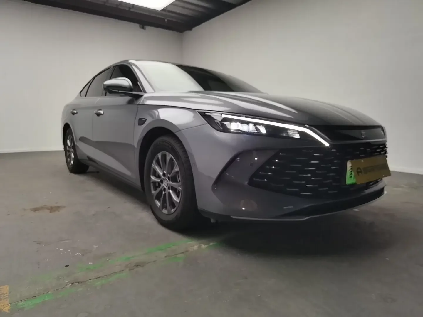 BYD Qin L DM