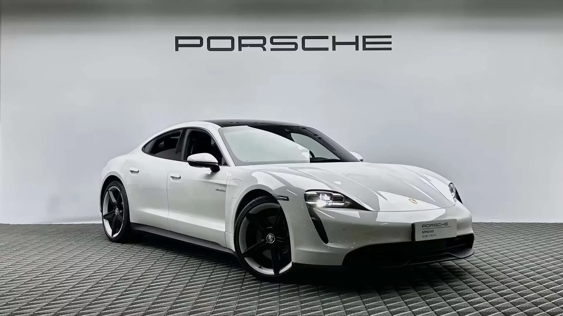 Porsche Taycan