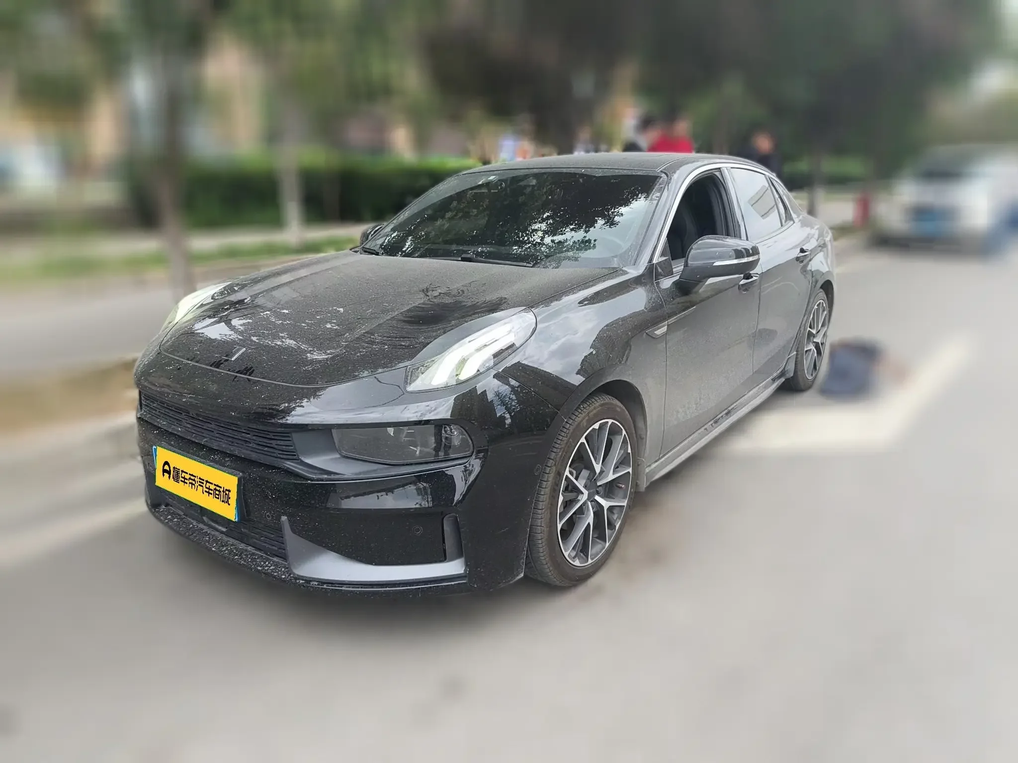 Lynk & Co 03