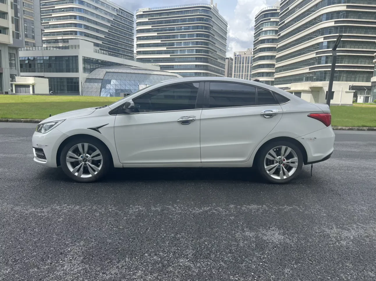 Chery Arrizo 5