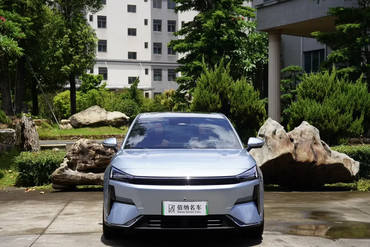 Geely Galaxy L6