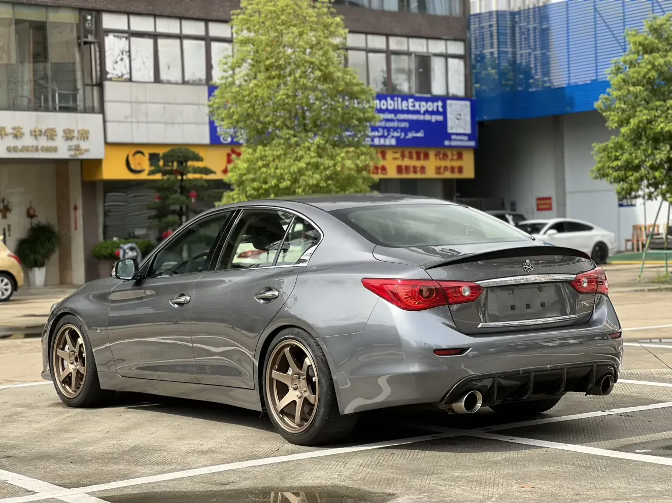 Infiniti Q50