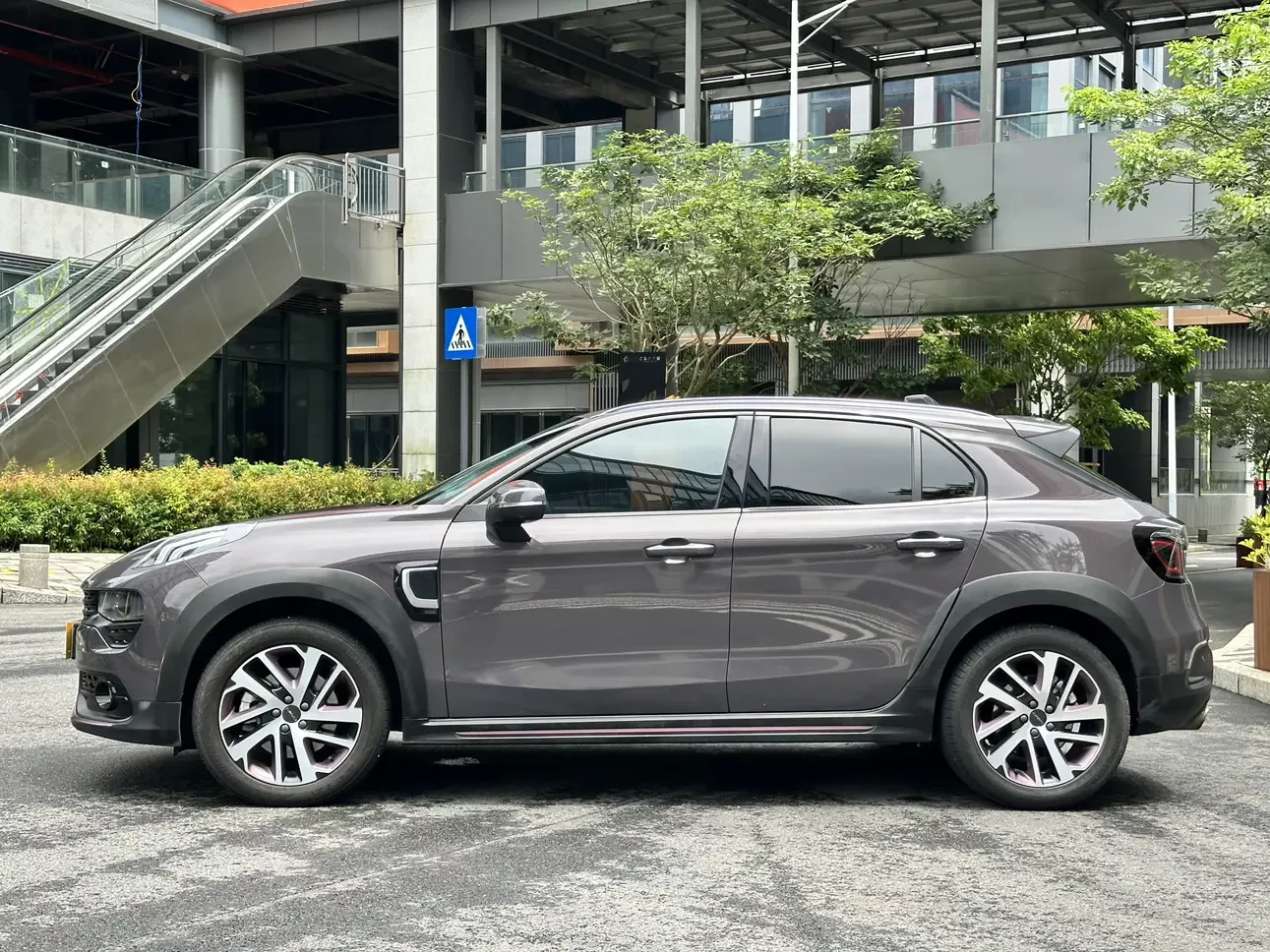 Lynk & Co 02 PHEV