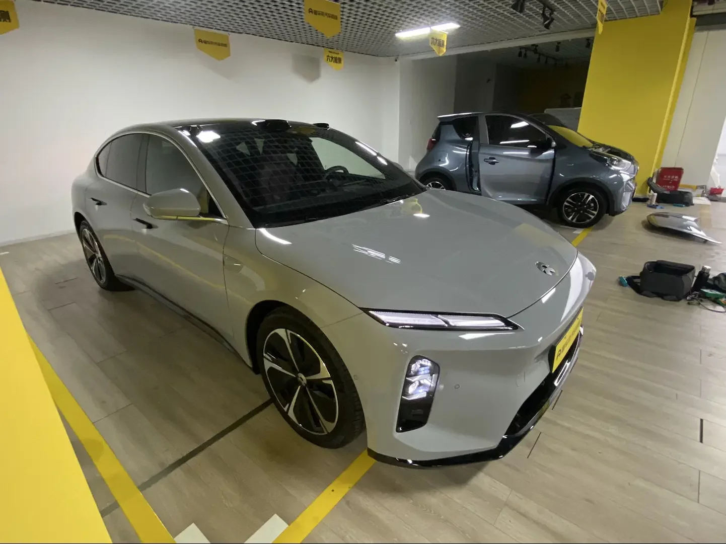 NIO ET5
