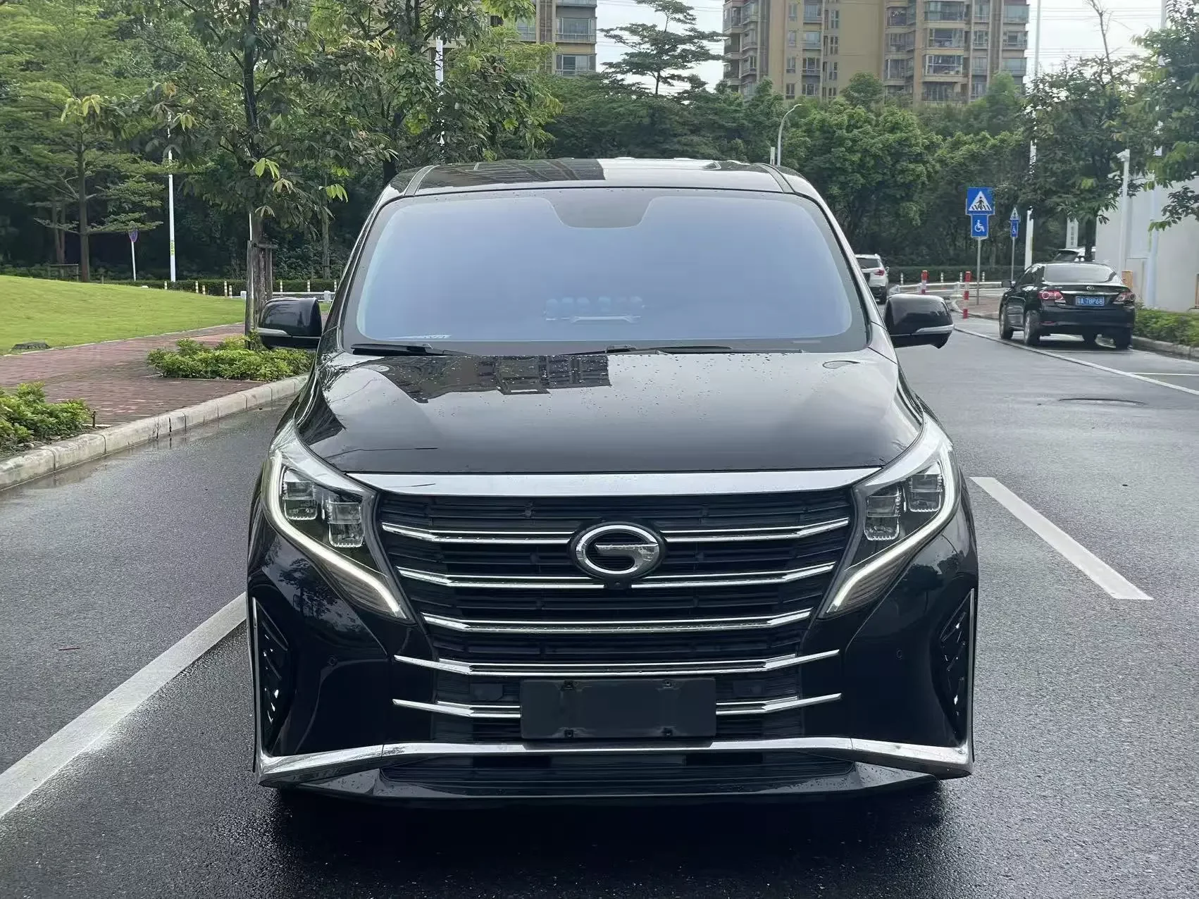GAC Trumpchi M8  из Китая