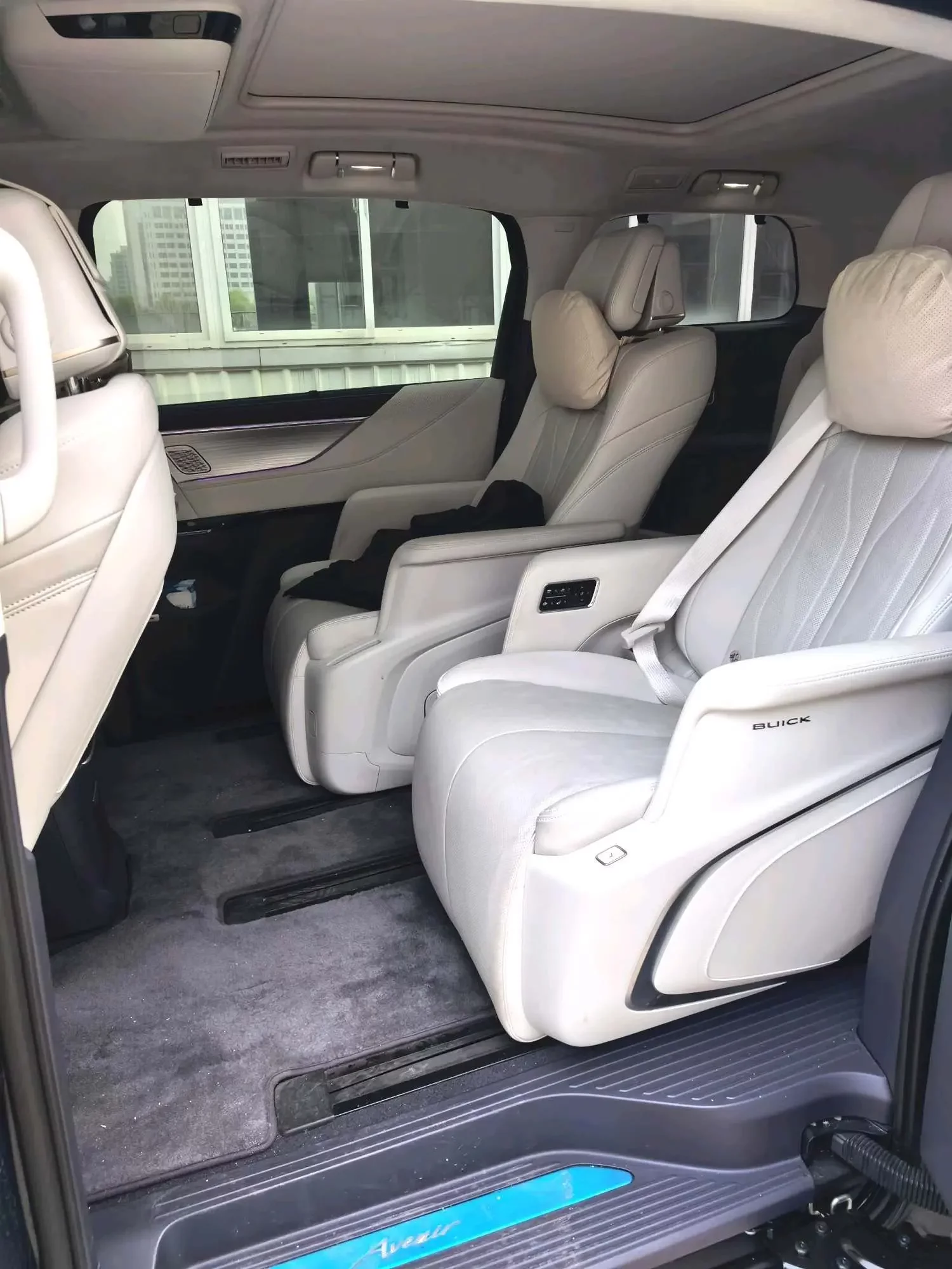 Buick GL8 PHEV