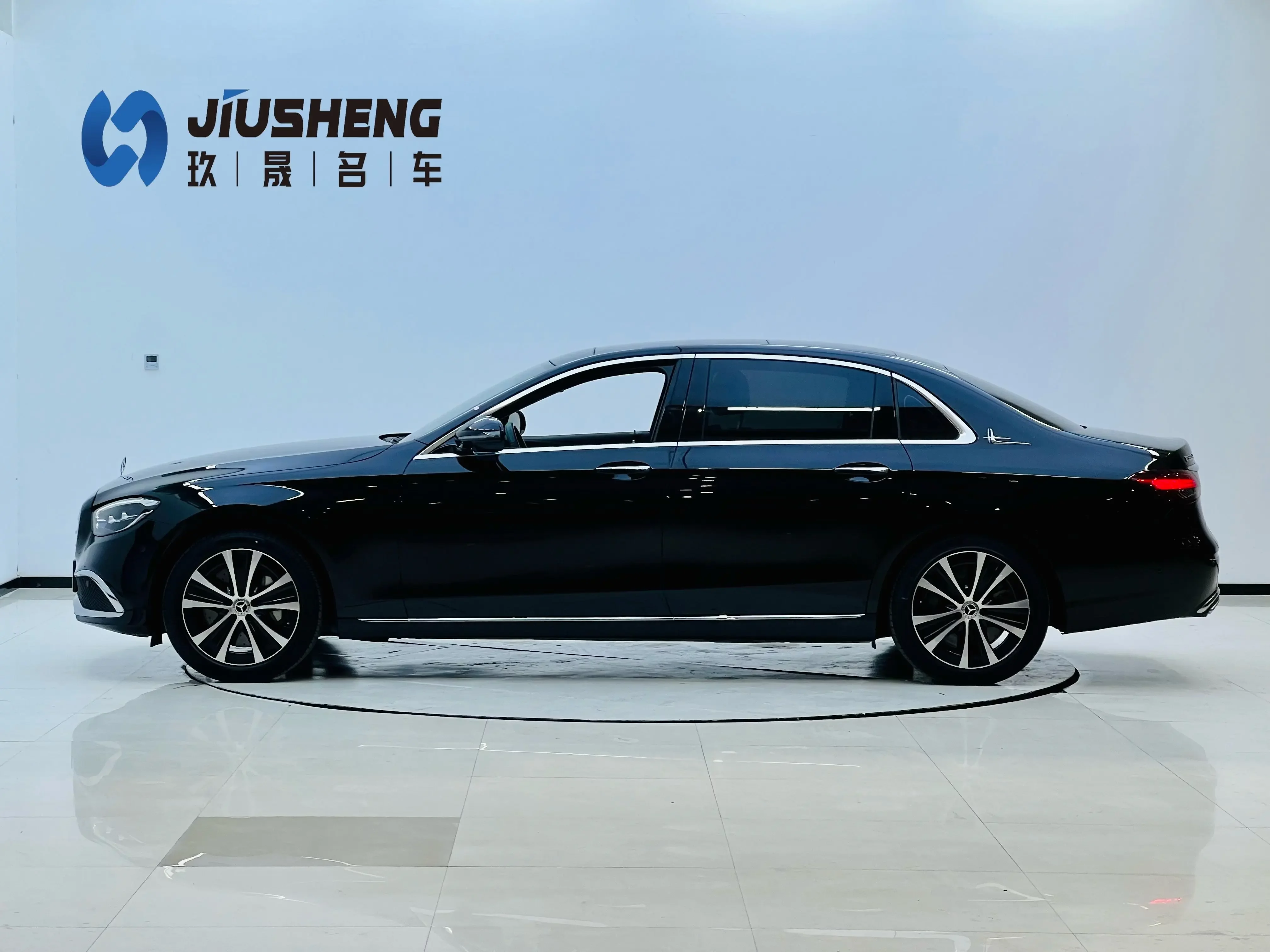 Mercedes-Benz E-Class PHEV