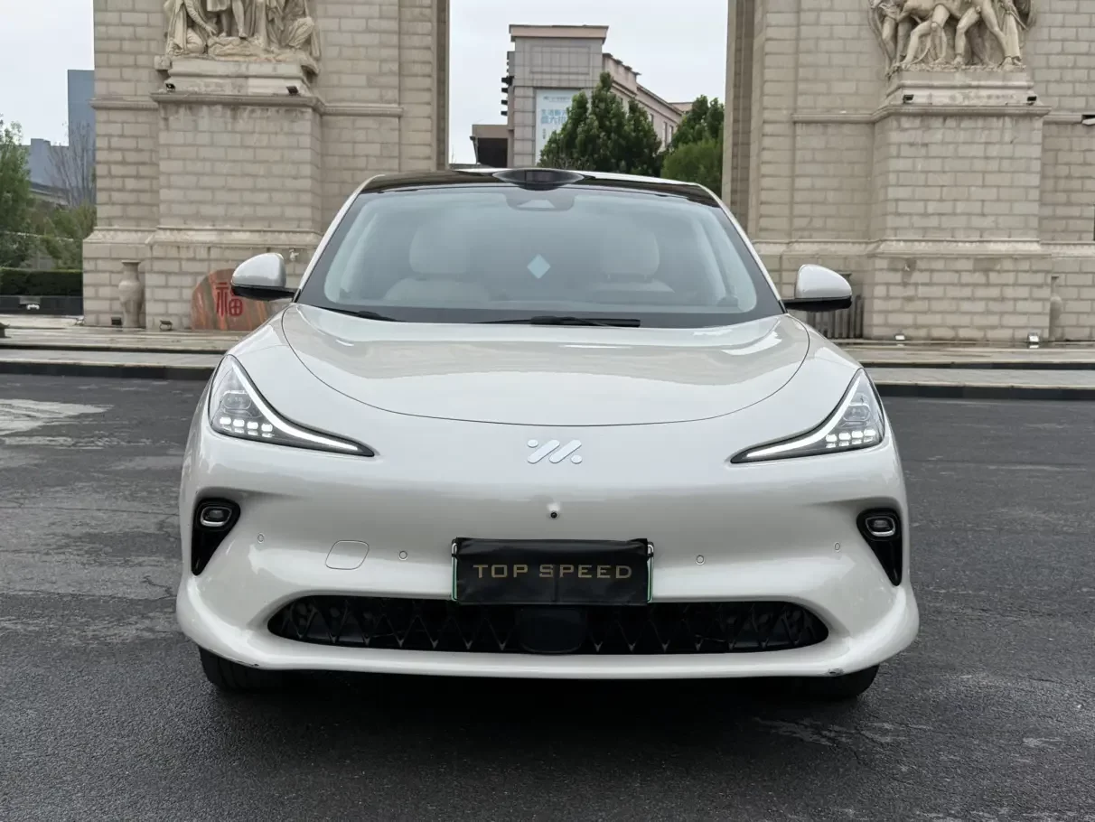 Zhiji LS6  из Китая