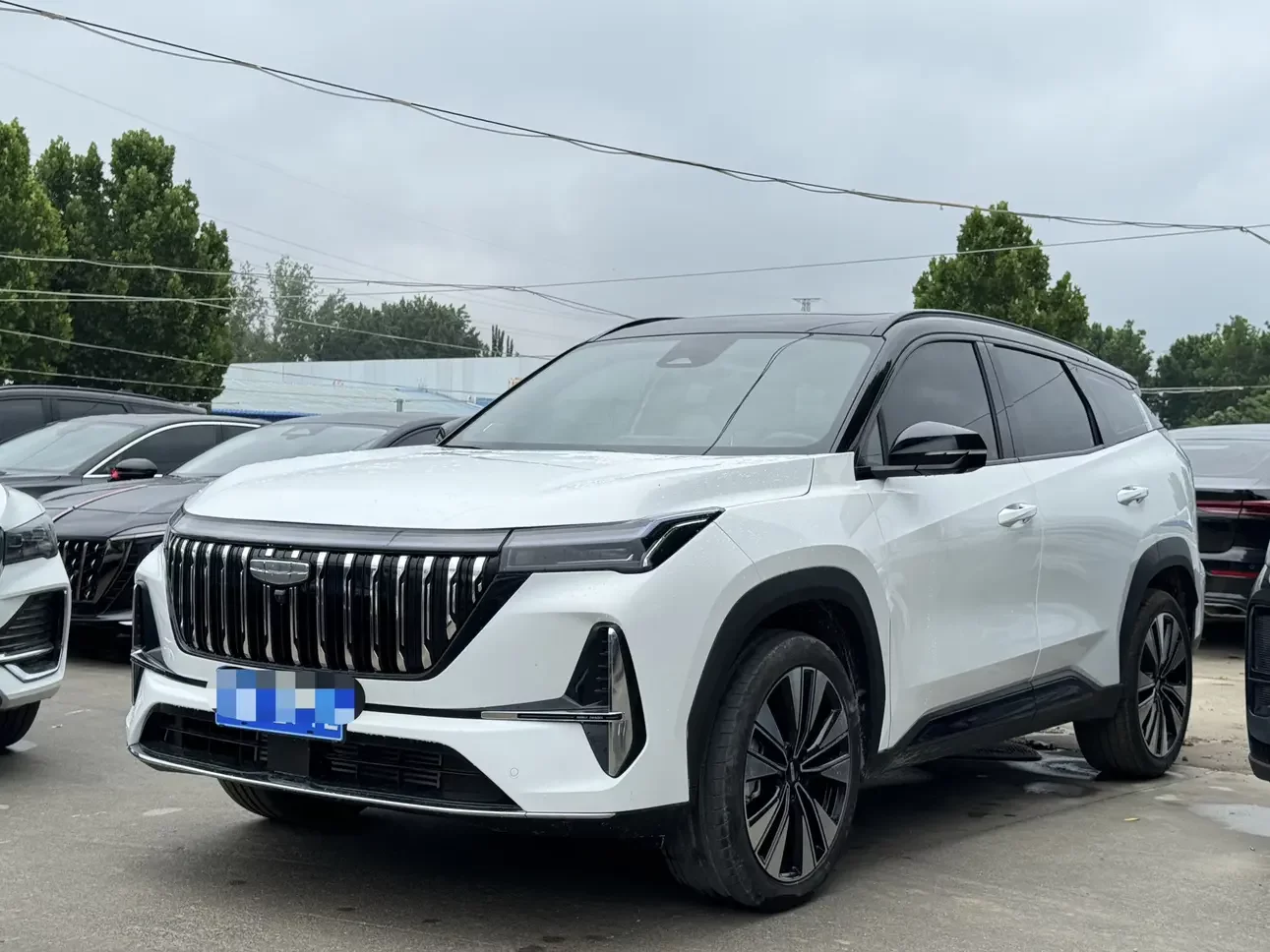 Geely Atlas L