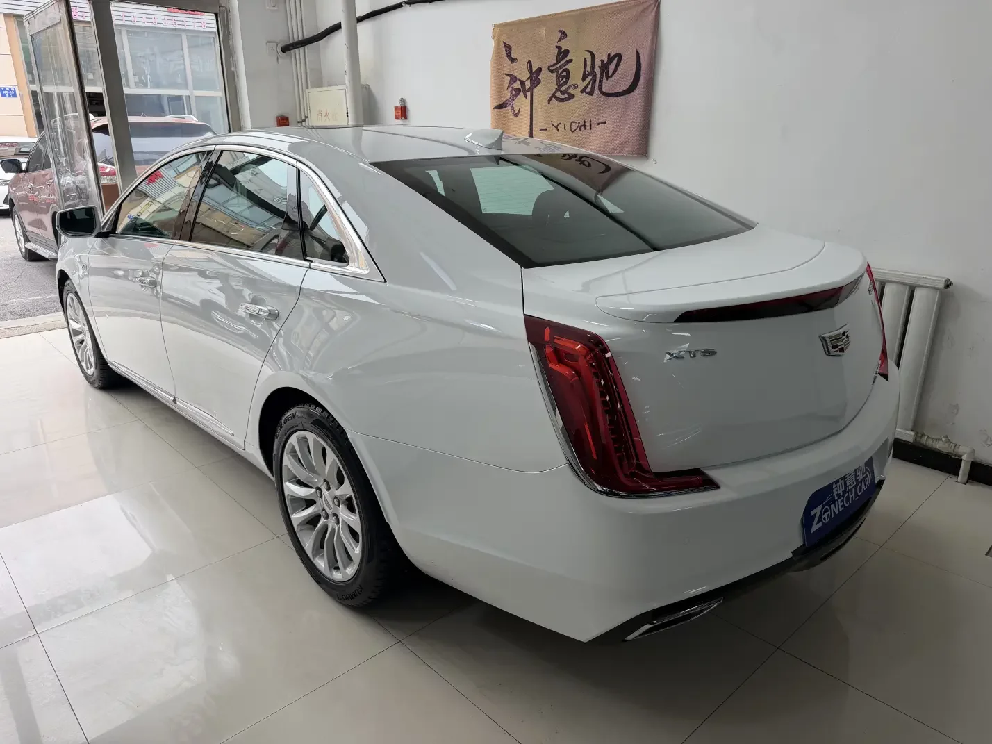 Cadillac XTS