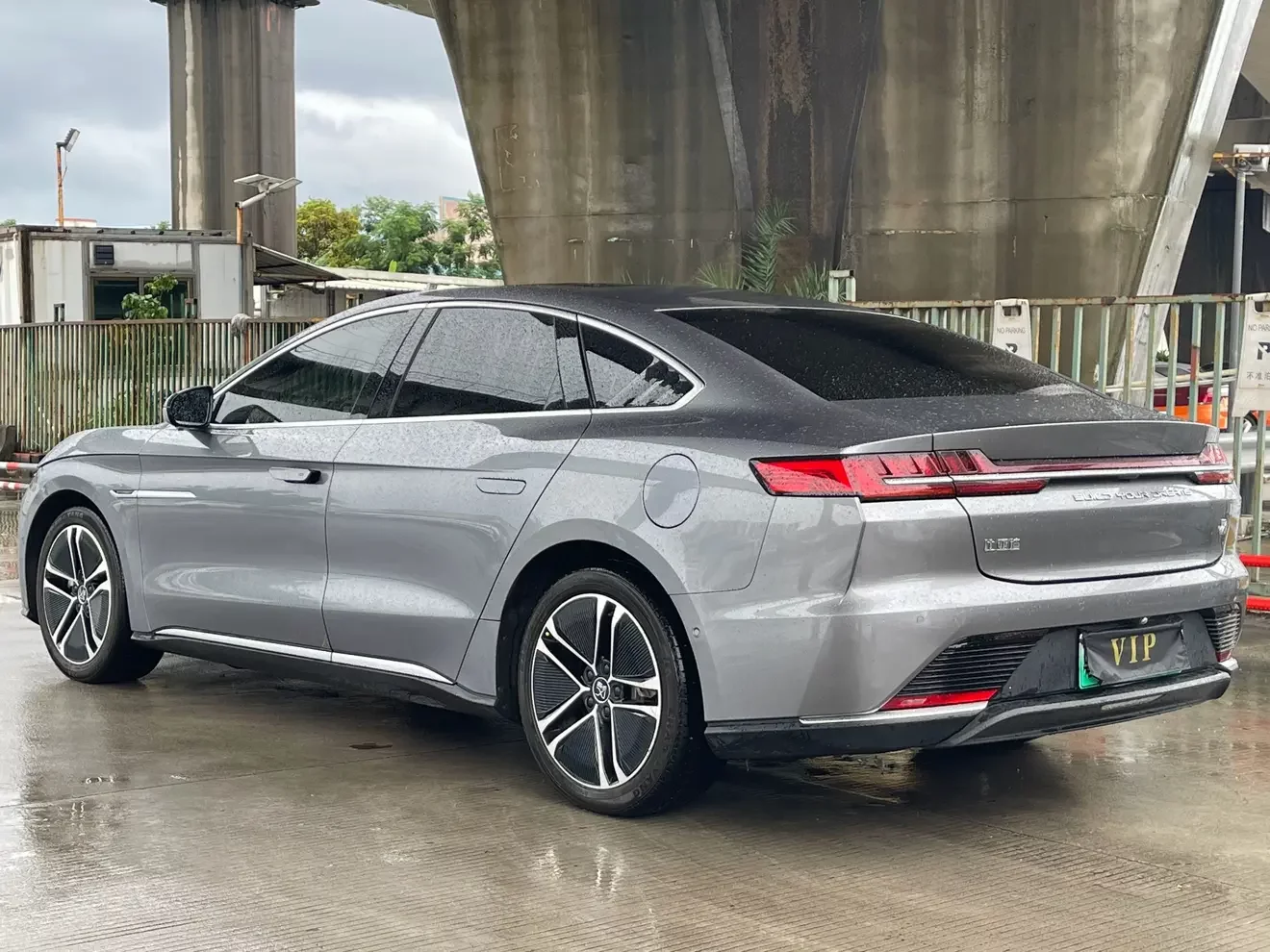BYD Han EV
