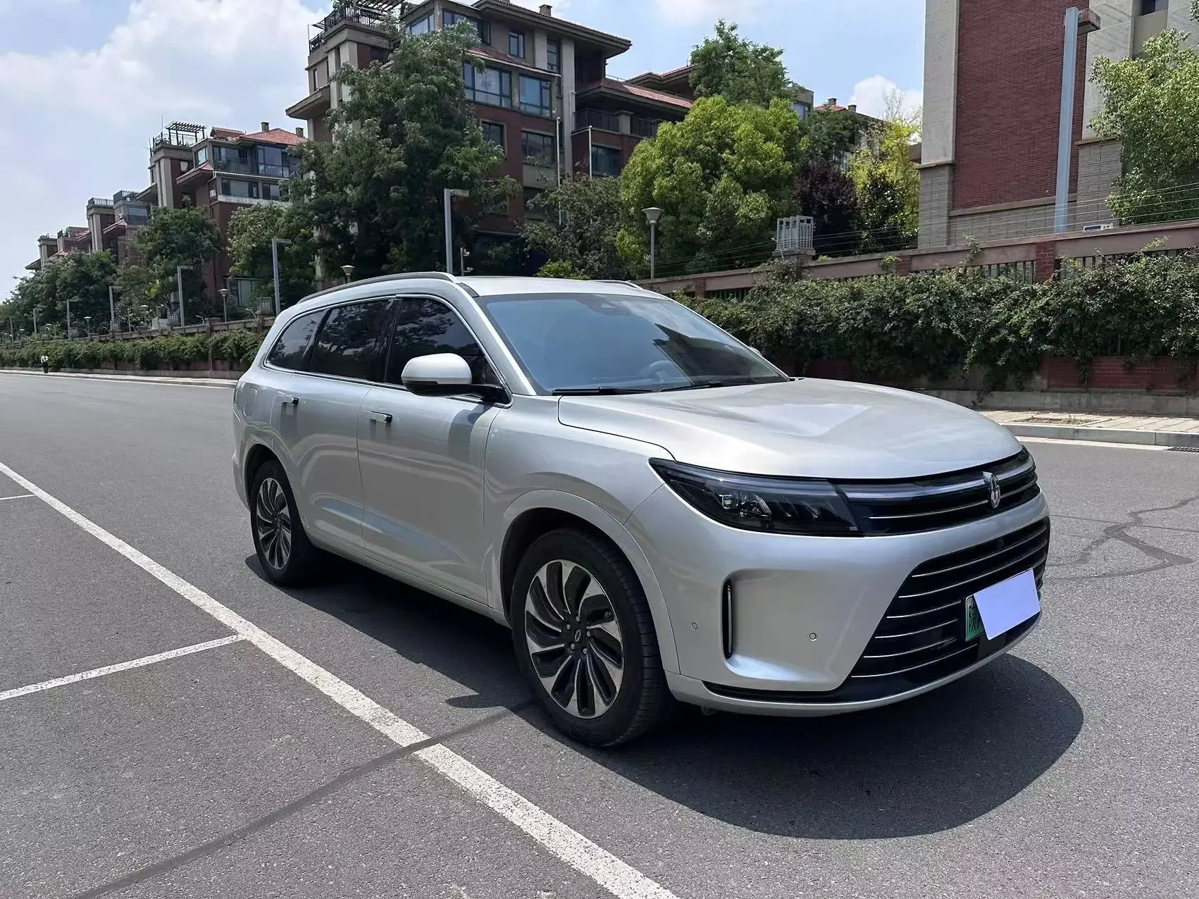 AITO M7
