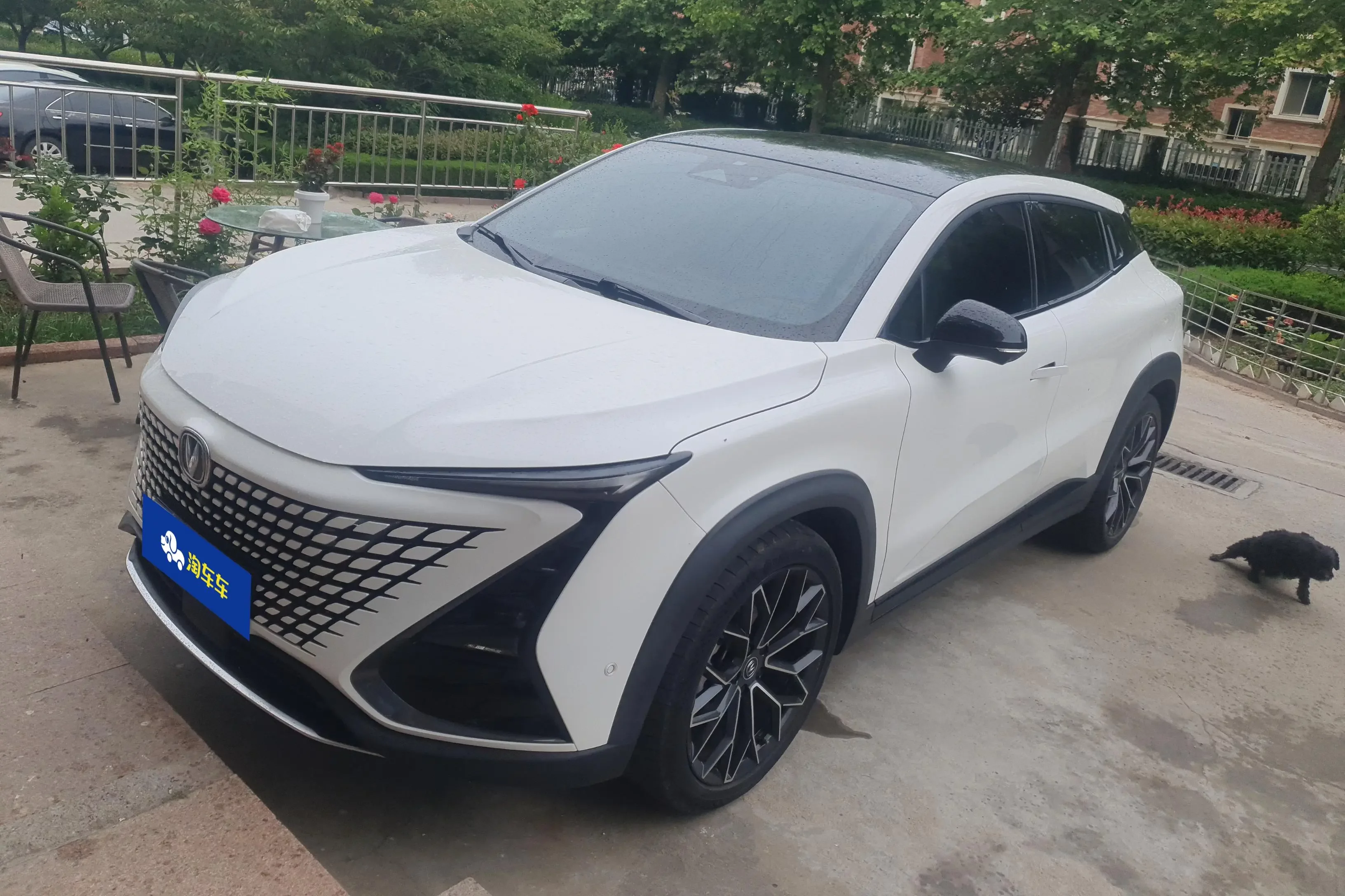 Changan UNI-T  из Китая