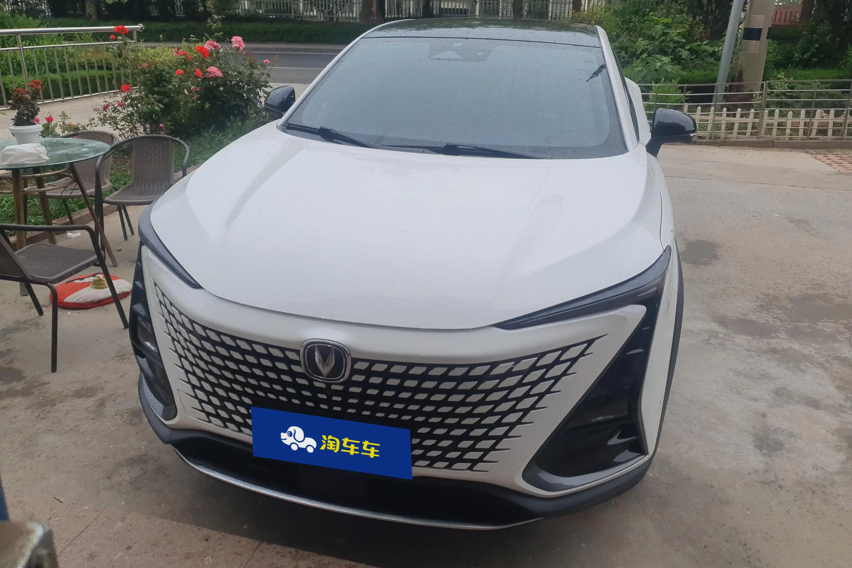 Changan UNI-T  из Китая