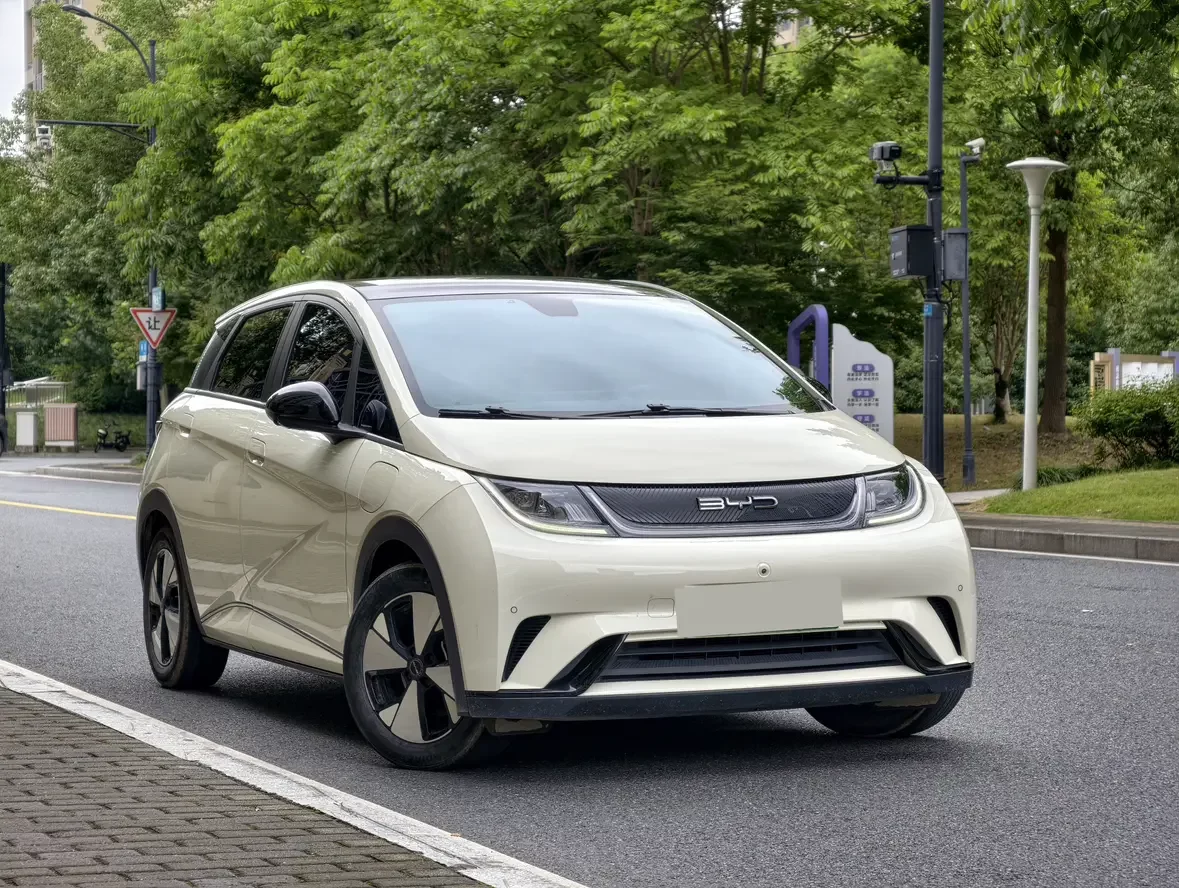 BYD dolphin