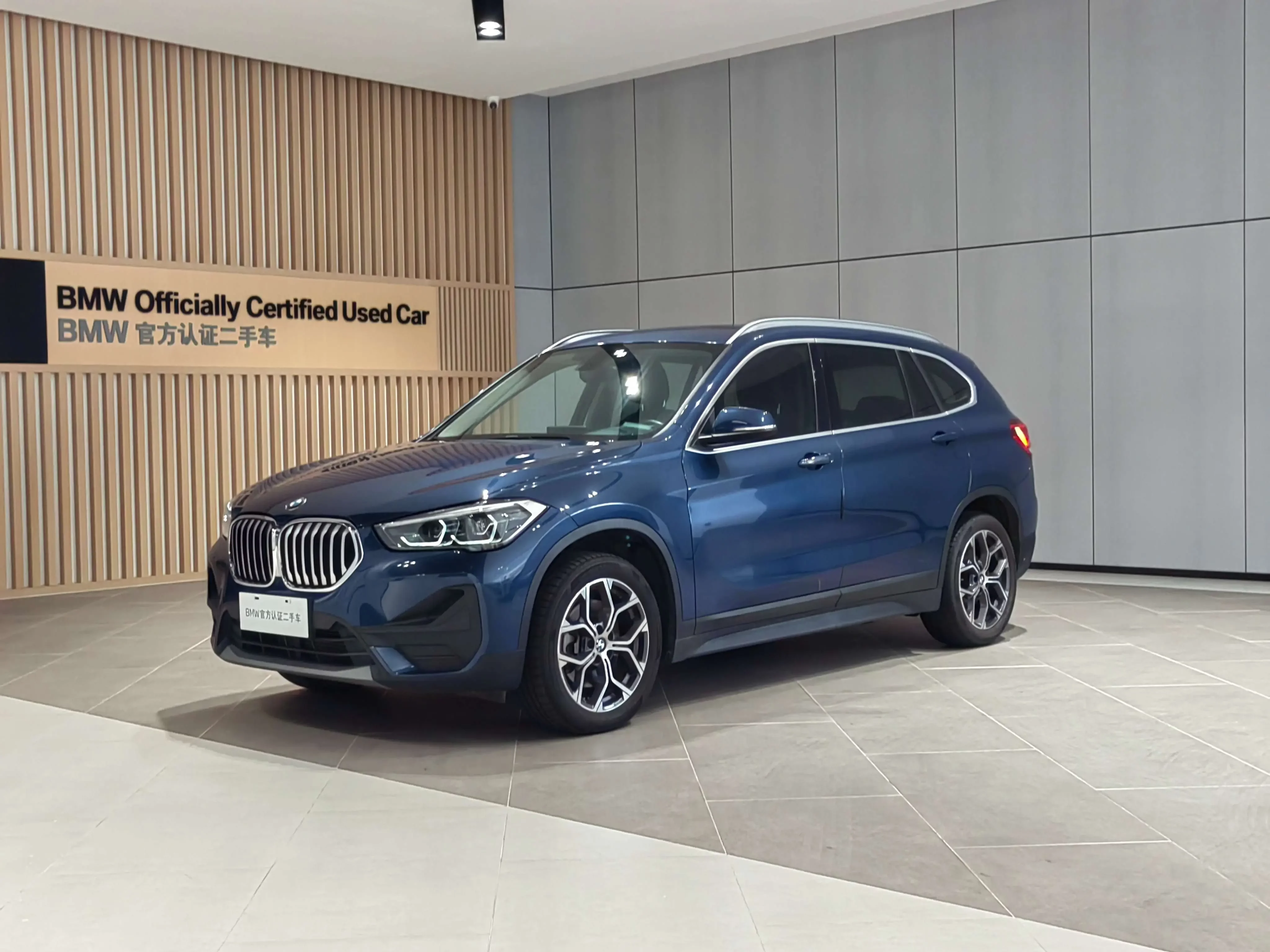 BMW X1  из Китая