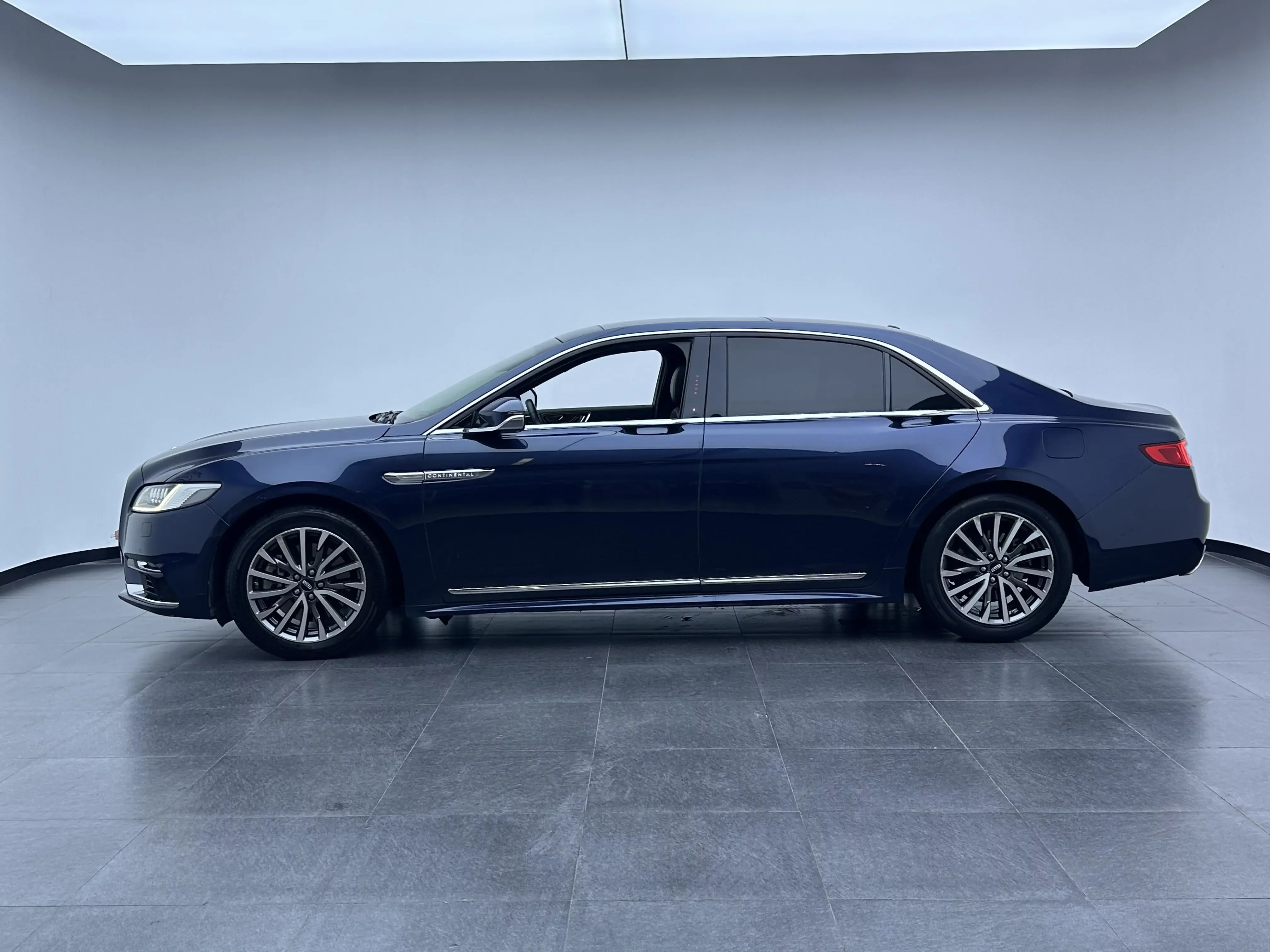 Lincoln Continental