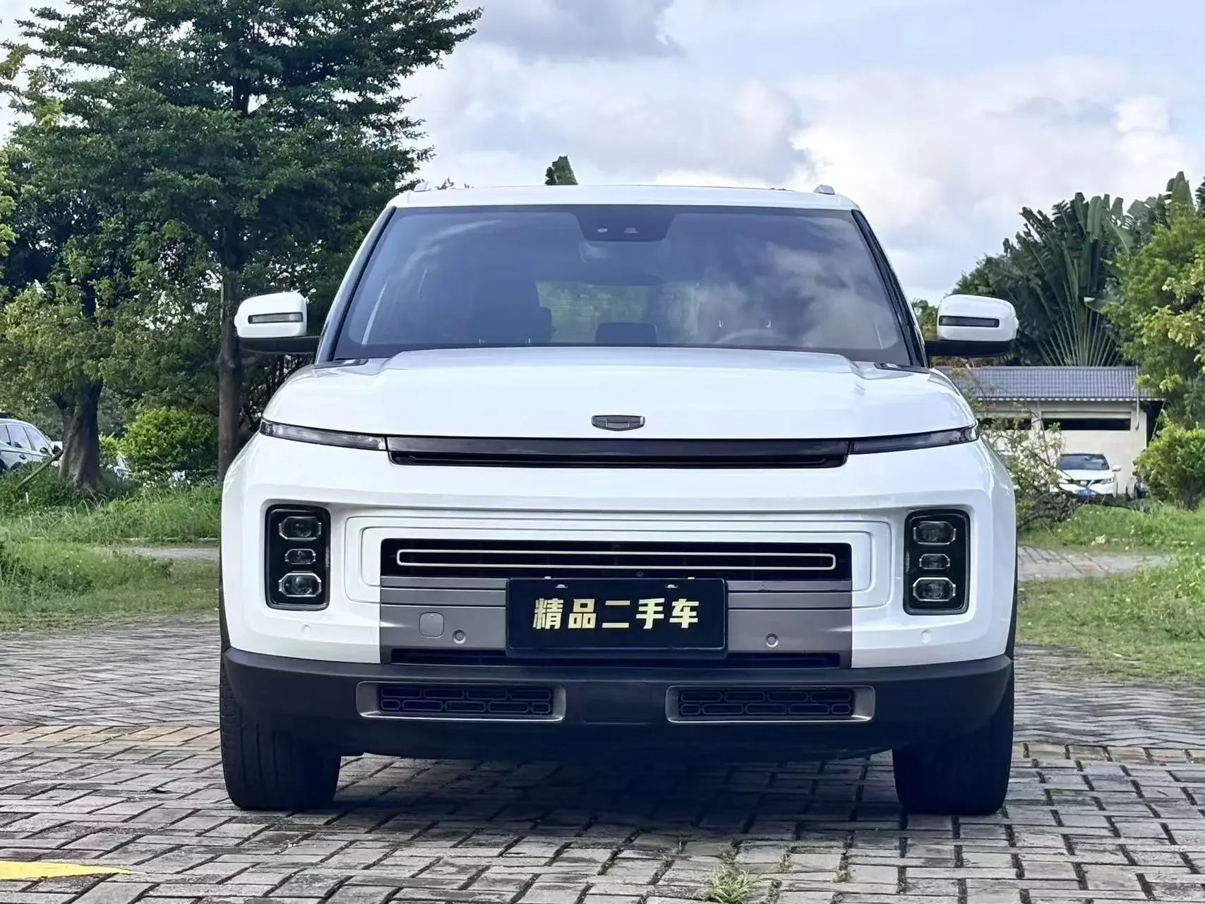 Geely ICON