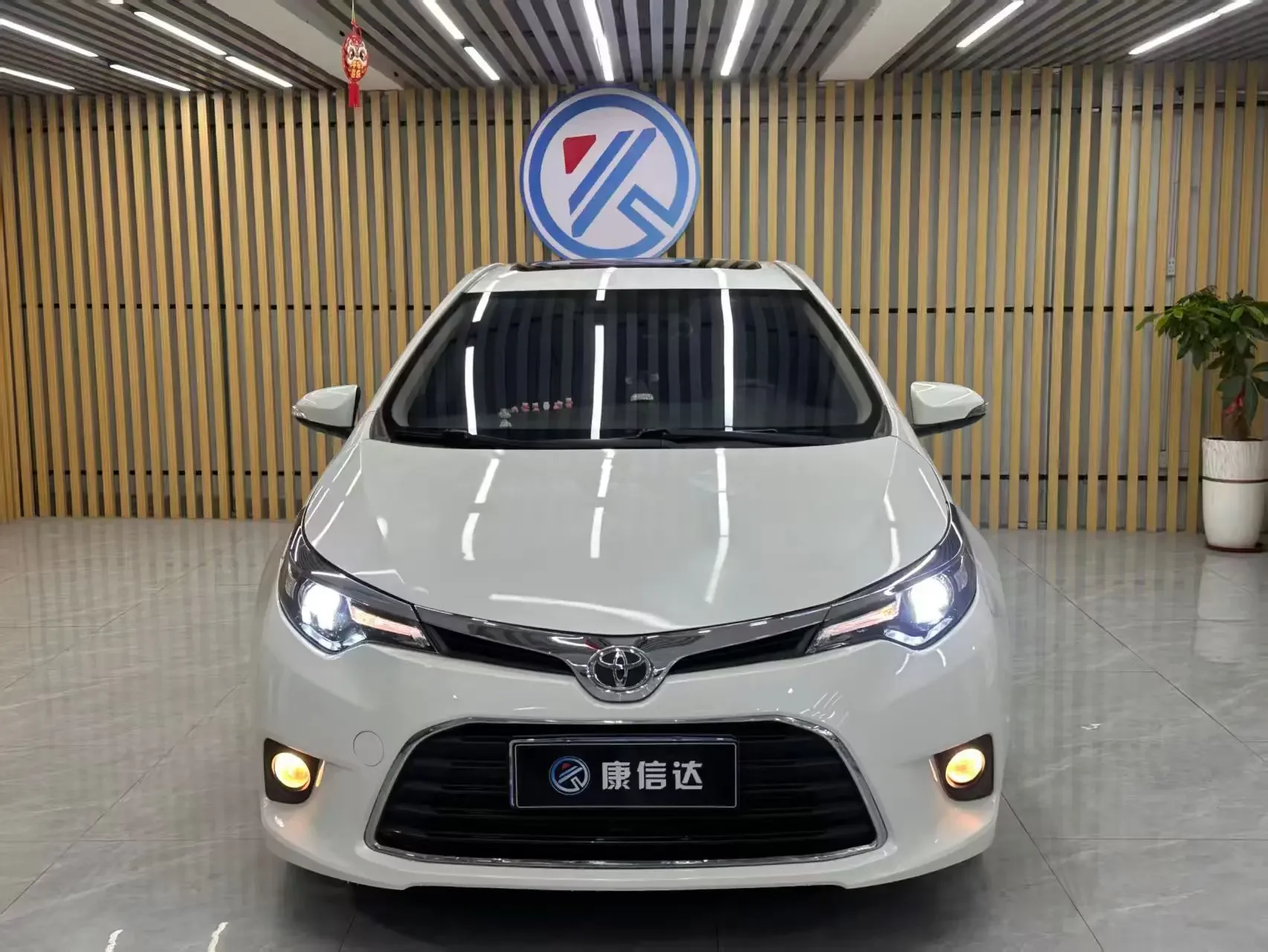 Toyota Levin (Lei Ling)  из Китая