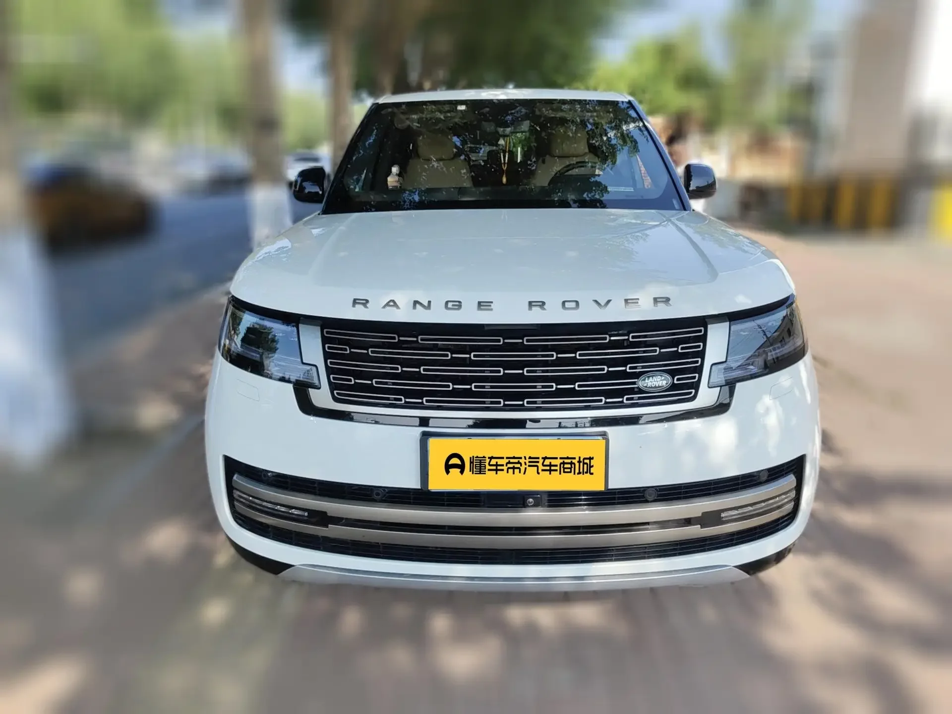 Land Rover range rover