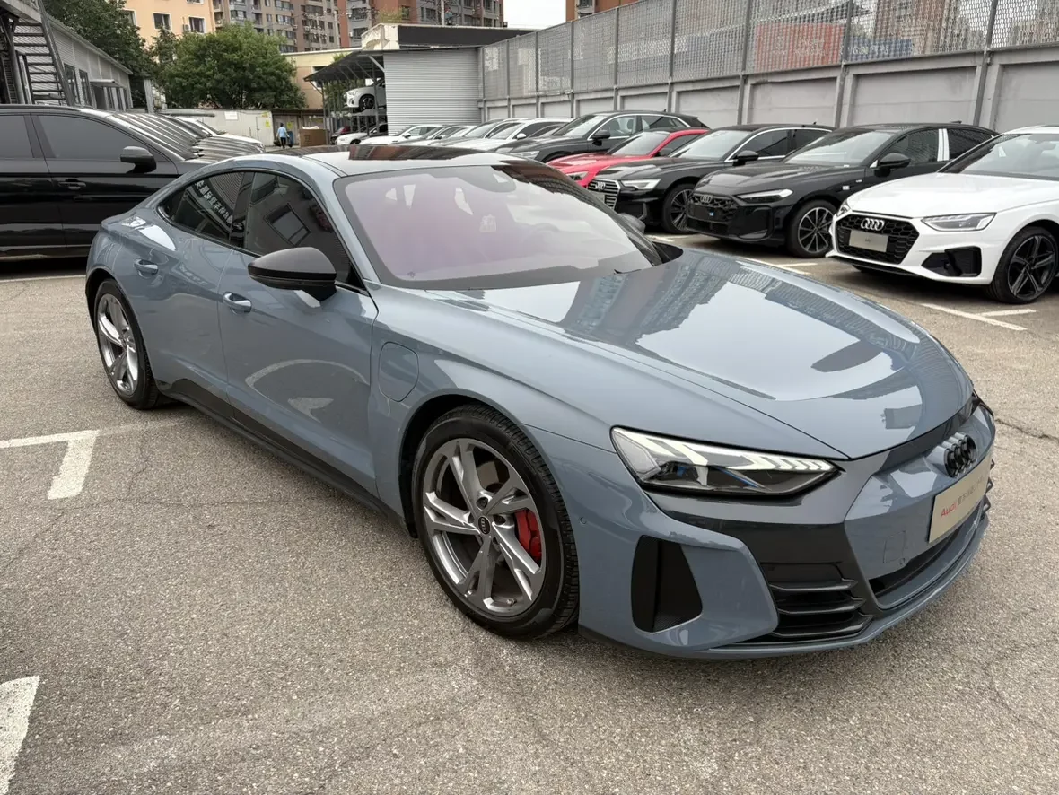 Audi e-tron GT