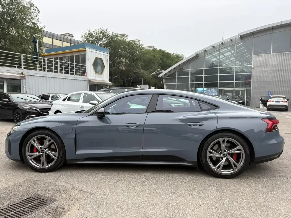 Audi e-tron GT