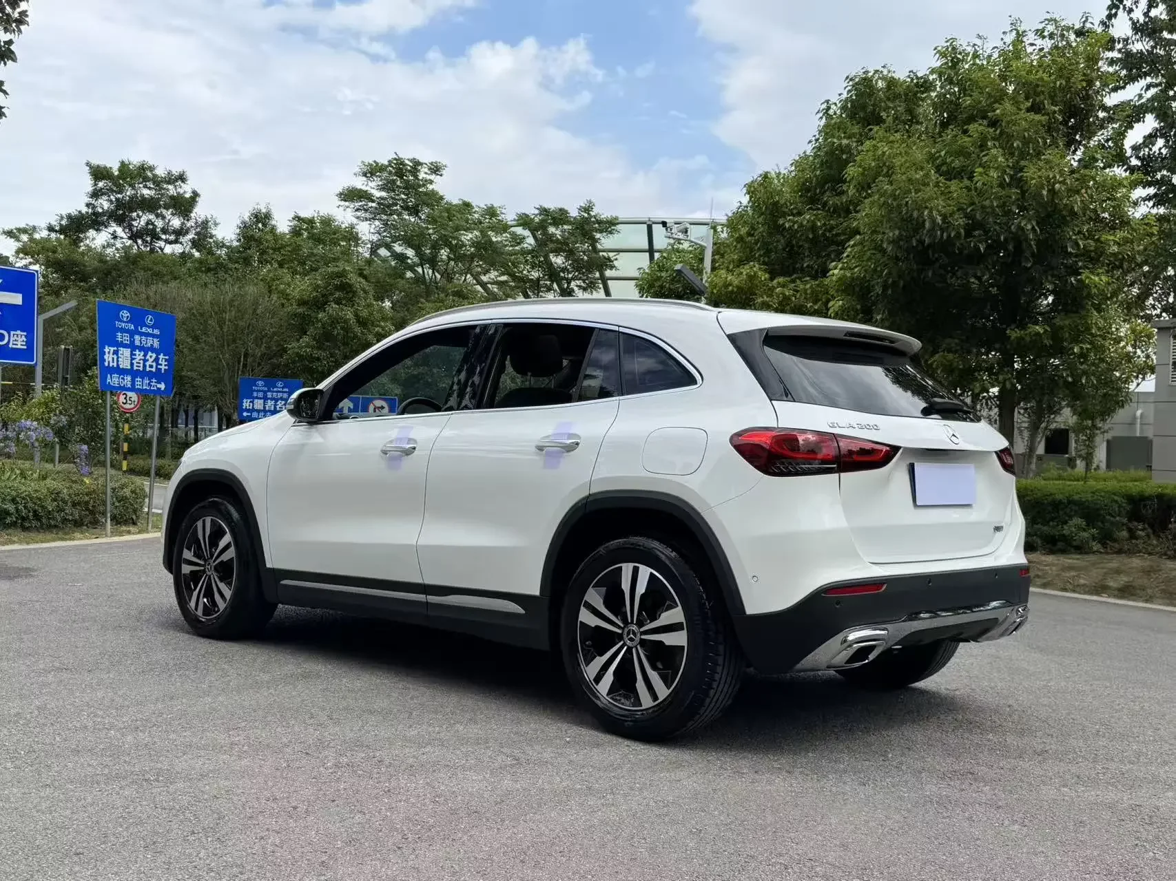 Mercedes-Benz GLA