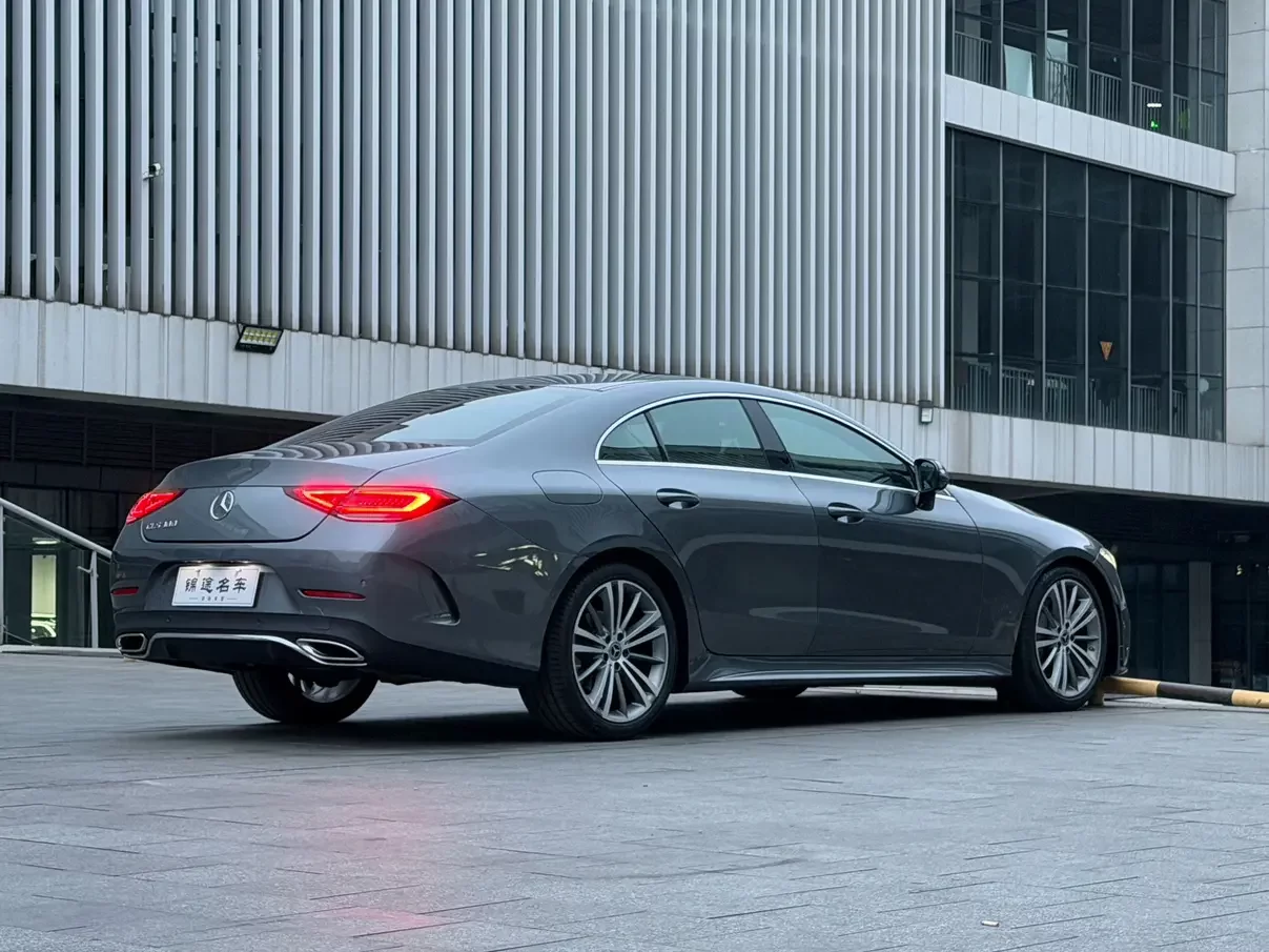 Mercedes-Benz CLS