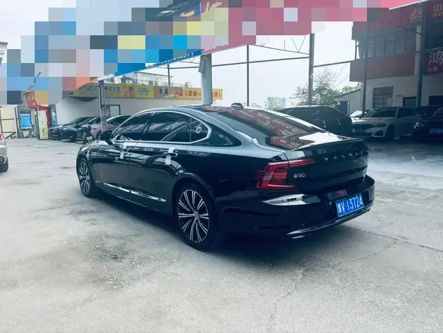 Volvo S90