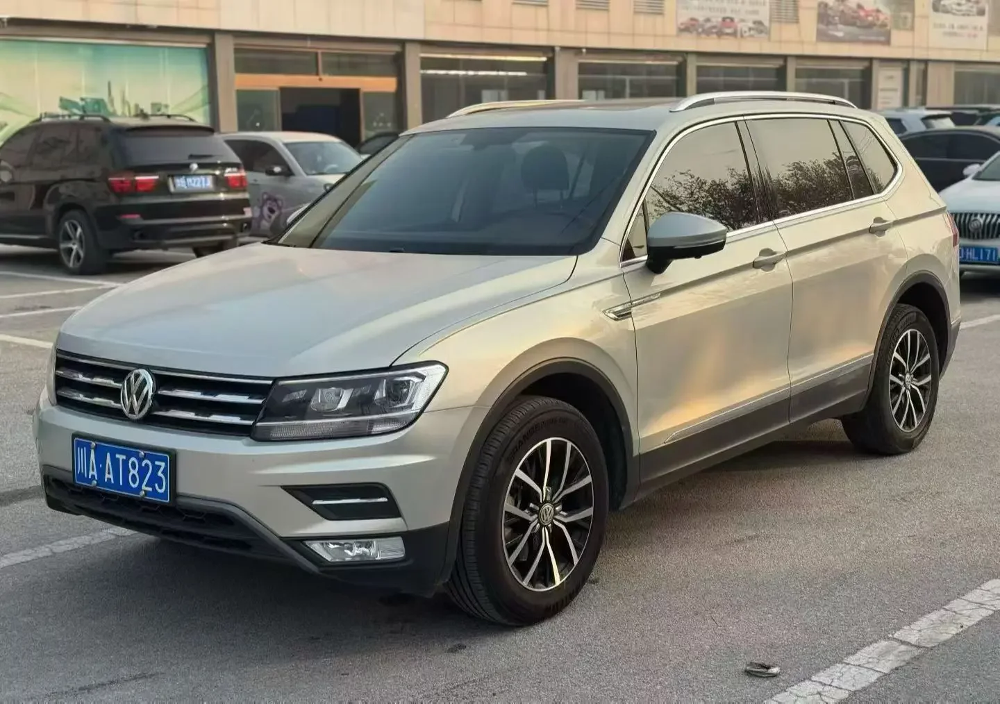 Volkswagen Tiguan L