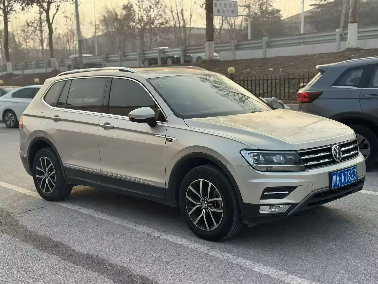 Volkswagen Tiguan L