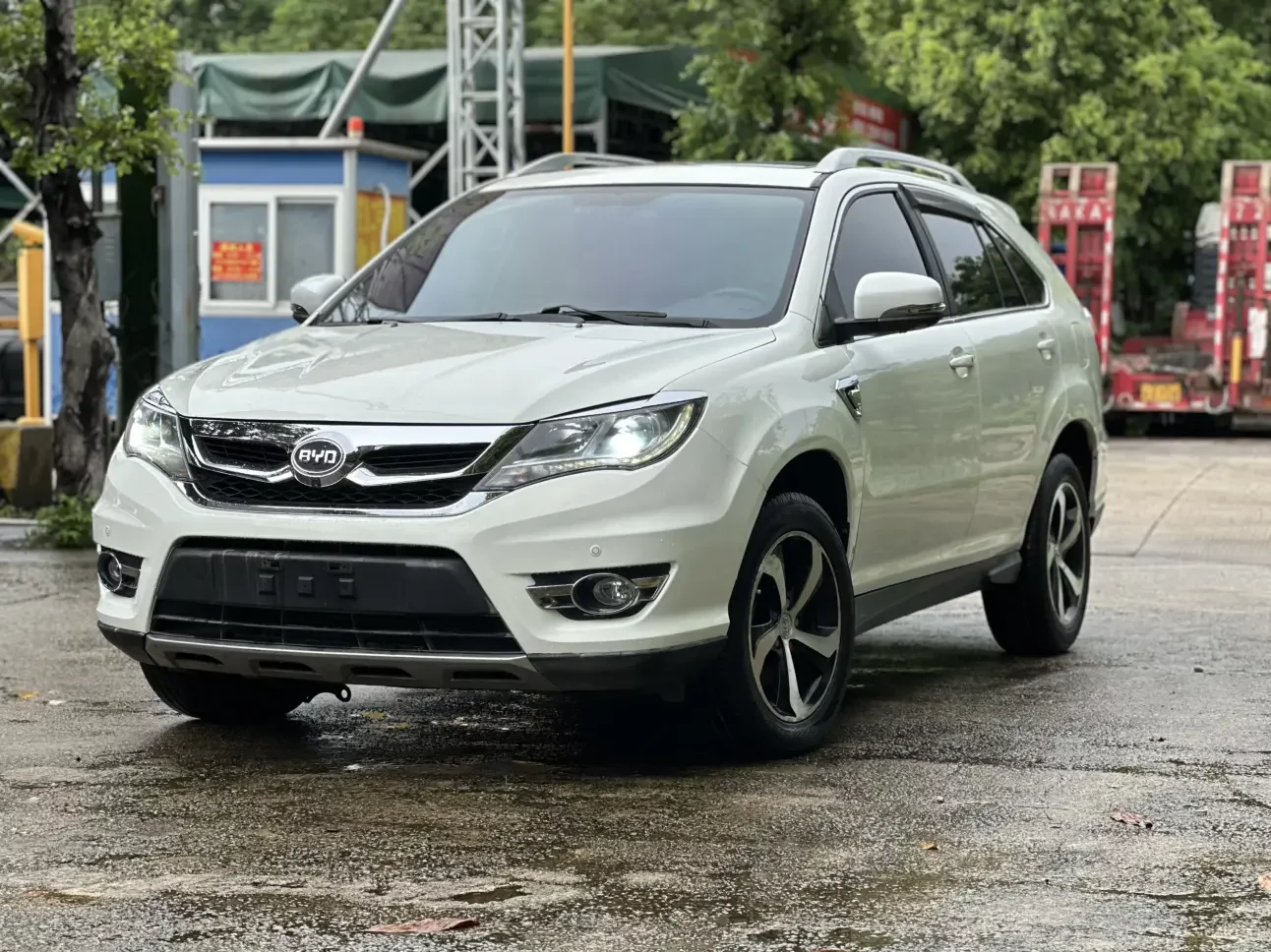 BYD S7