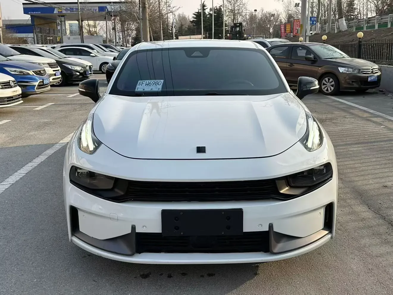 Lynk & Co 03