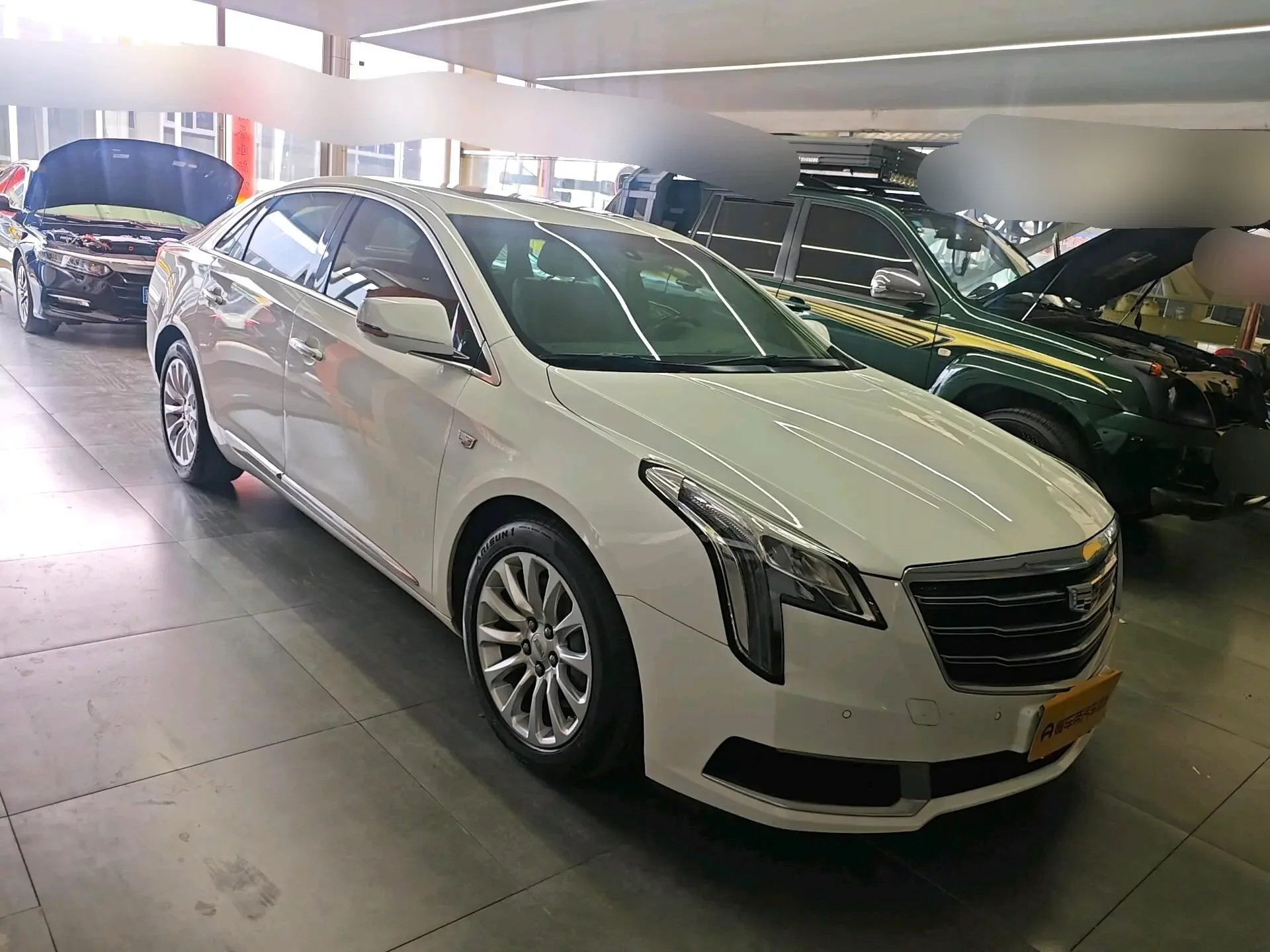 Cadillac XTS