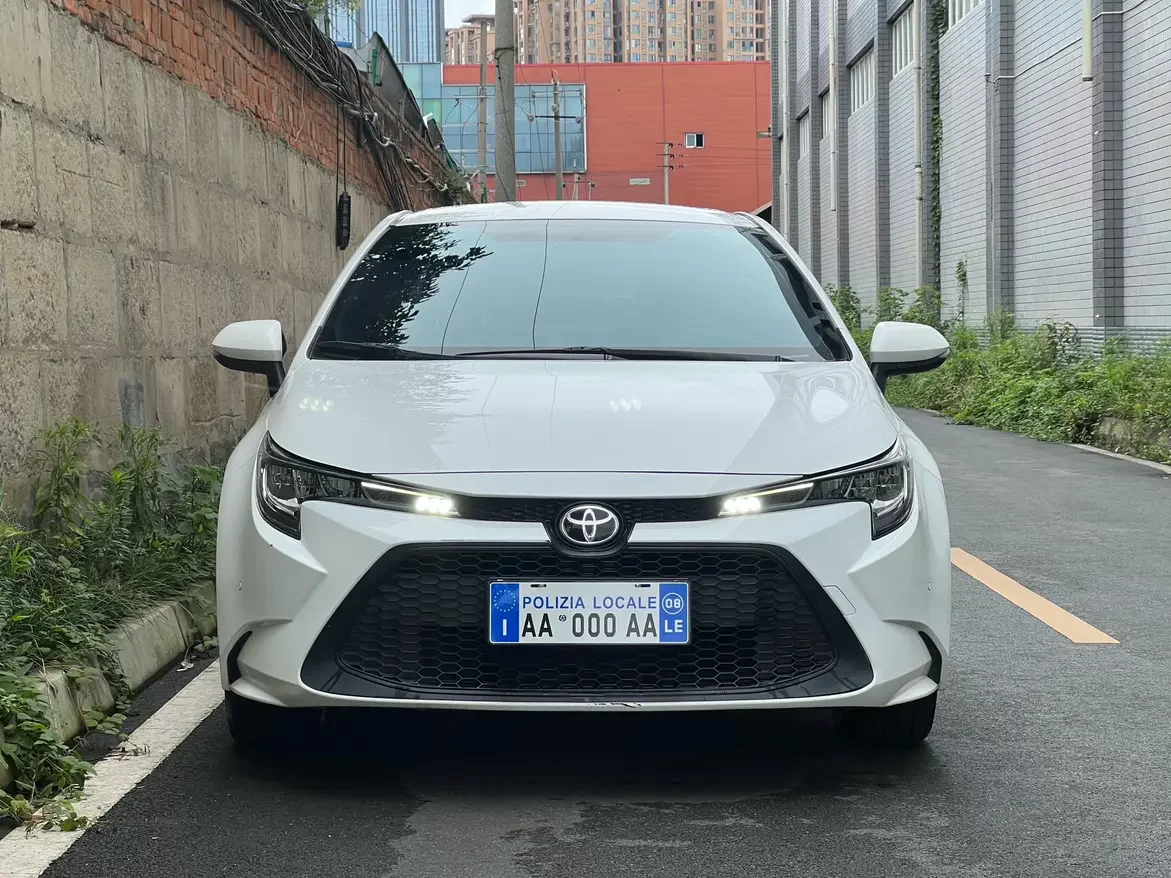 Toyota Levin (Lei Ling)  из Китая