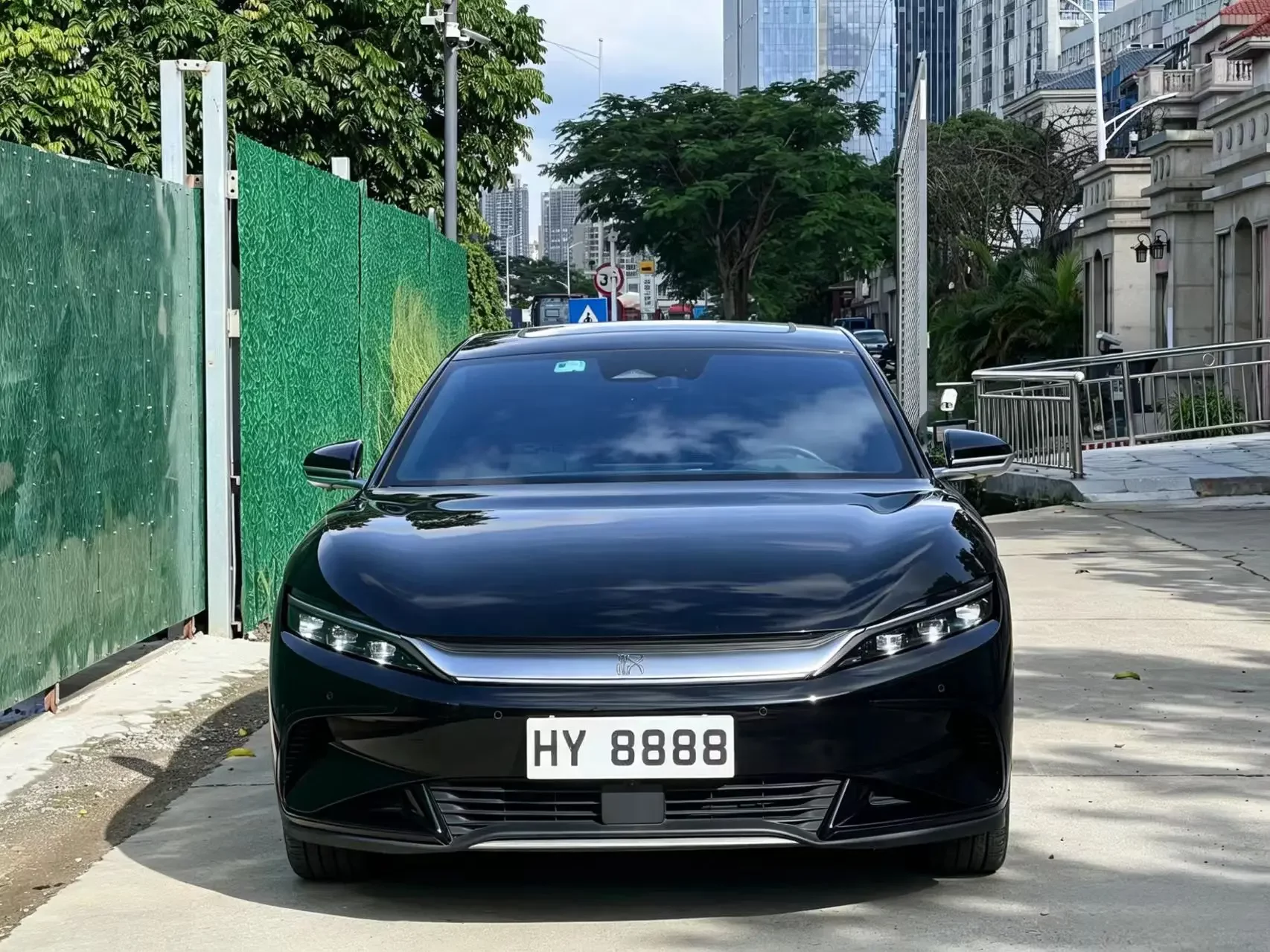 BYD Han EV