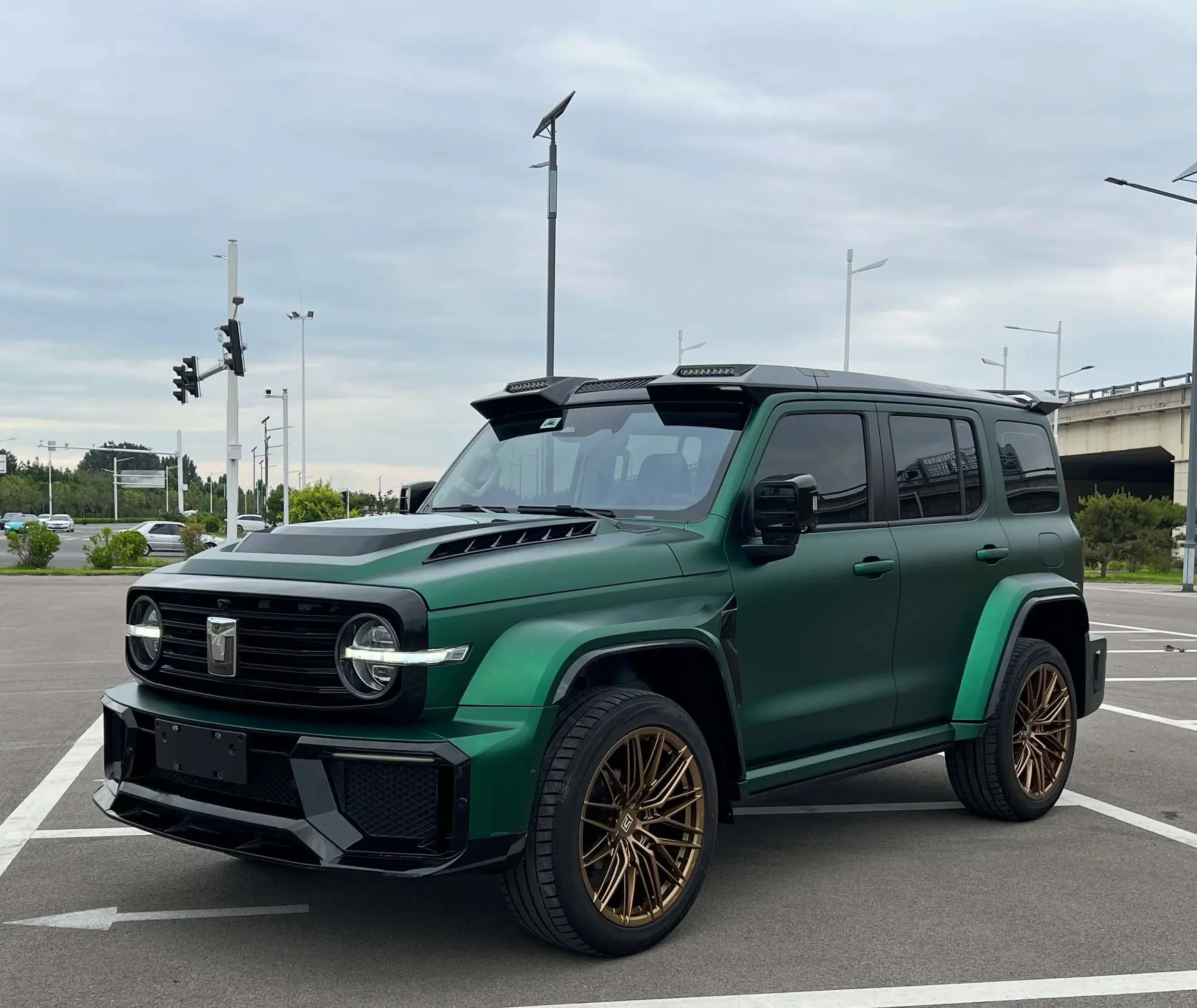 Tank 300