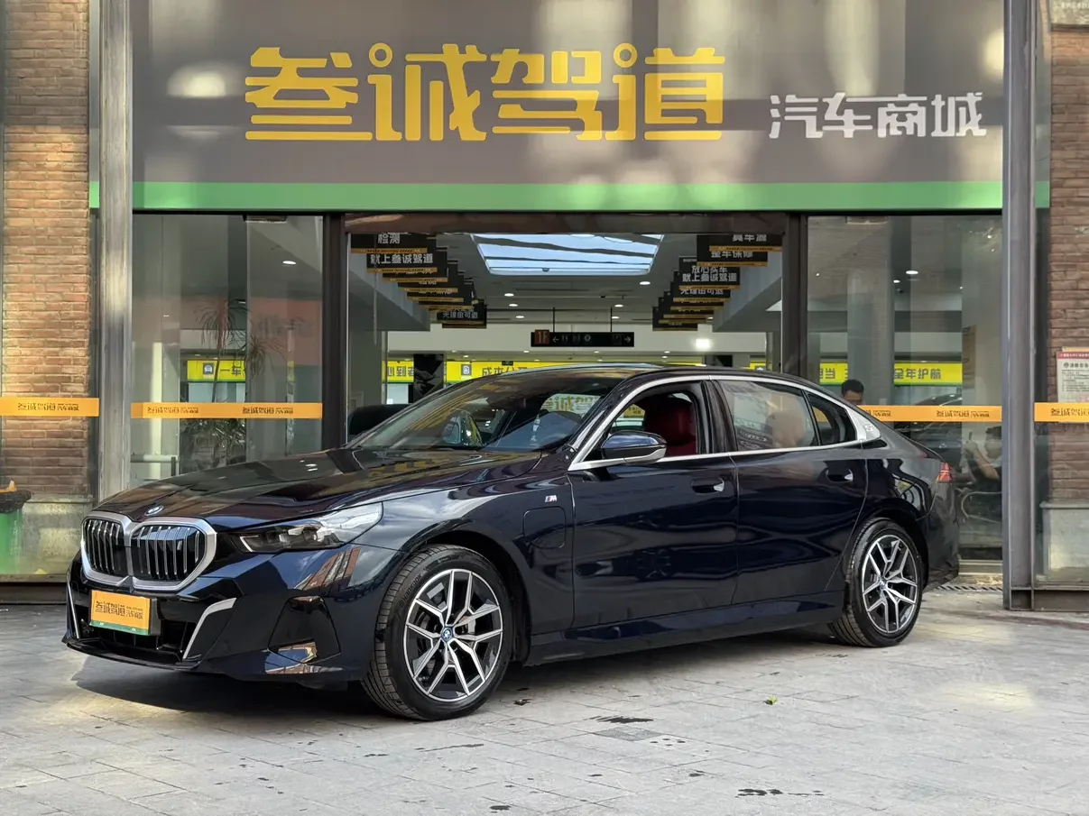 BMW i5