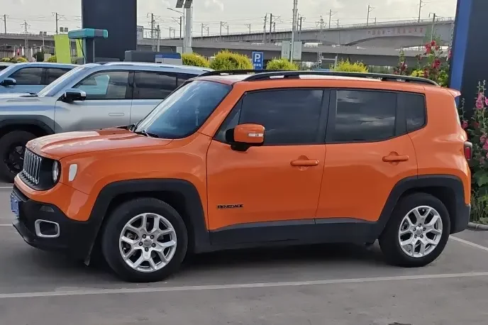 Jeep Freeman