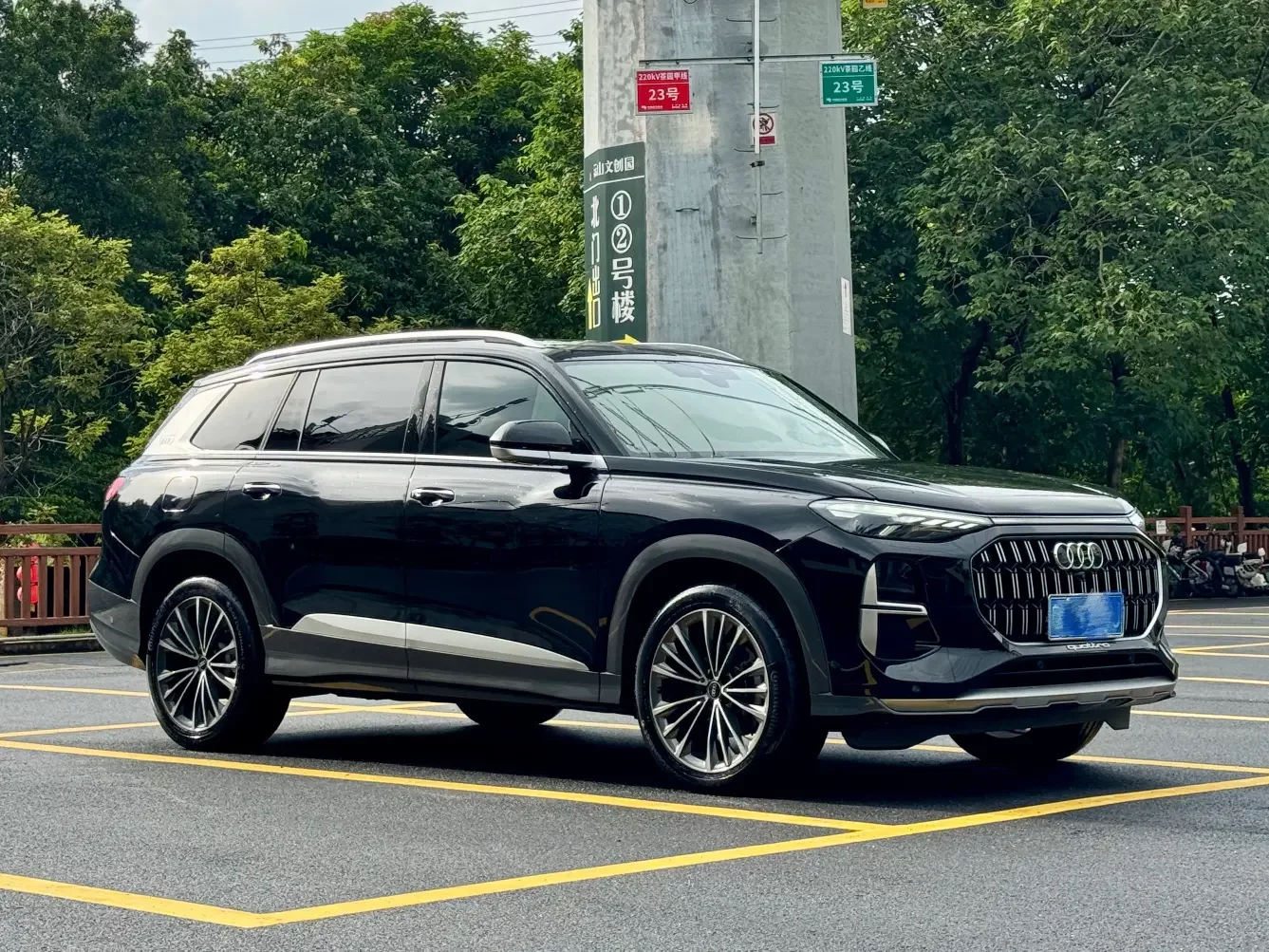 Audi Q6